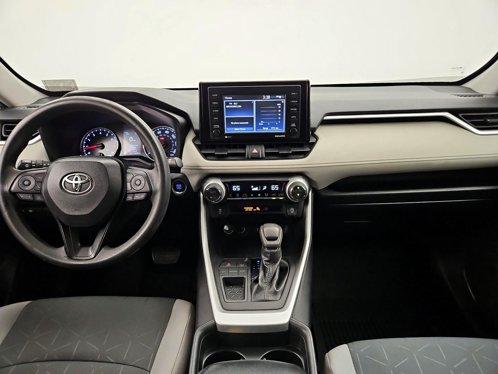 Thumbnail: 2020 Toyota RAV4 - 9