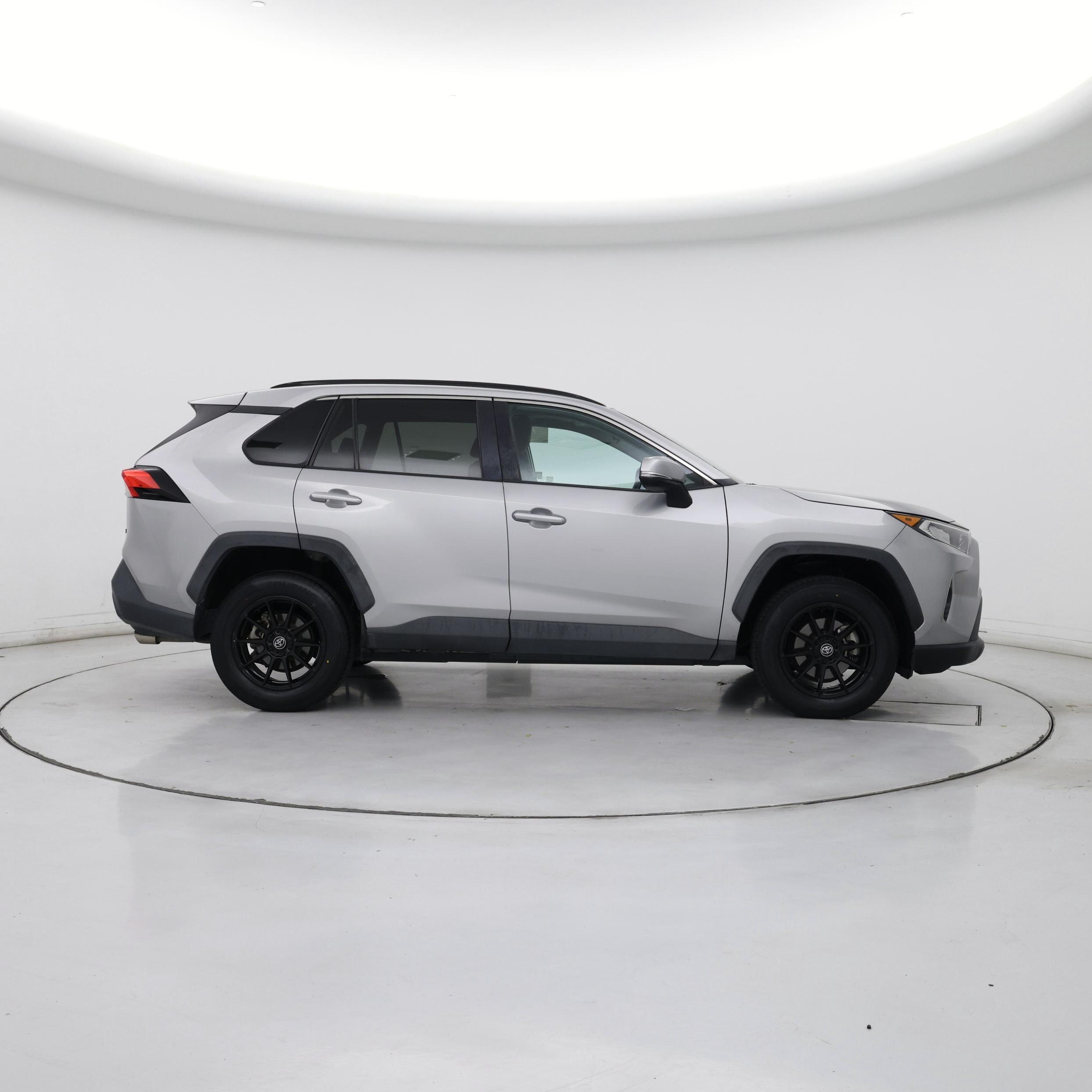 Thumbnail: 2020 Toyota RAV4 - 7
