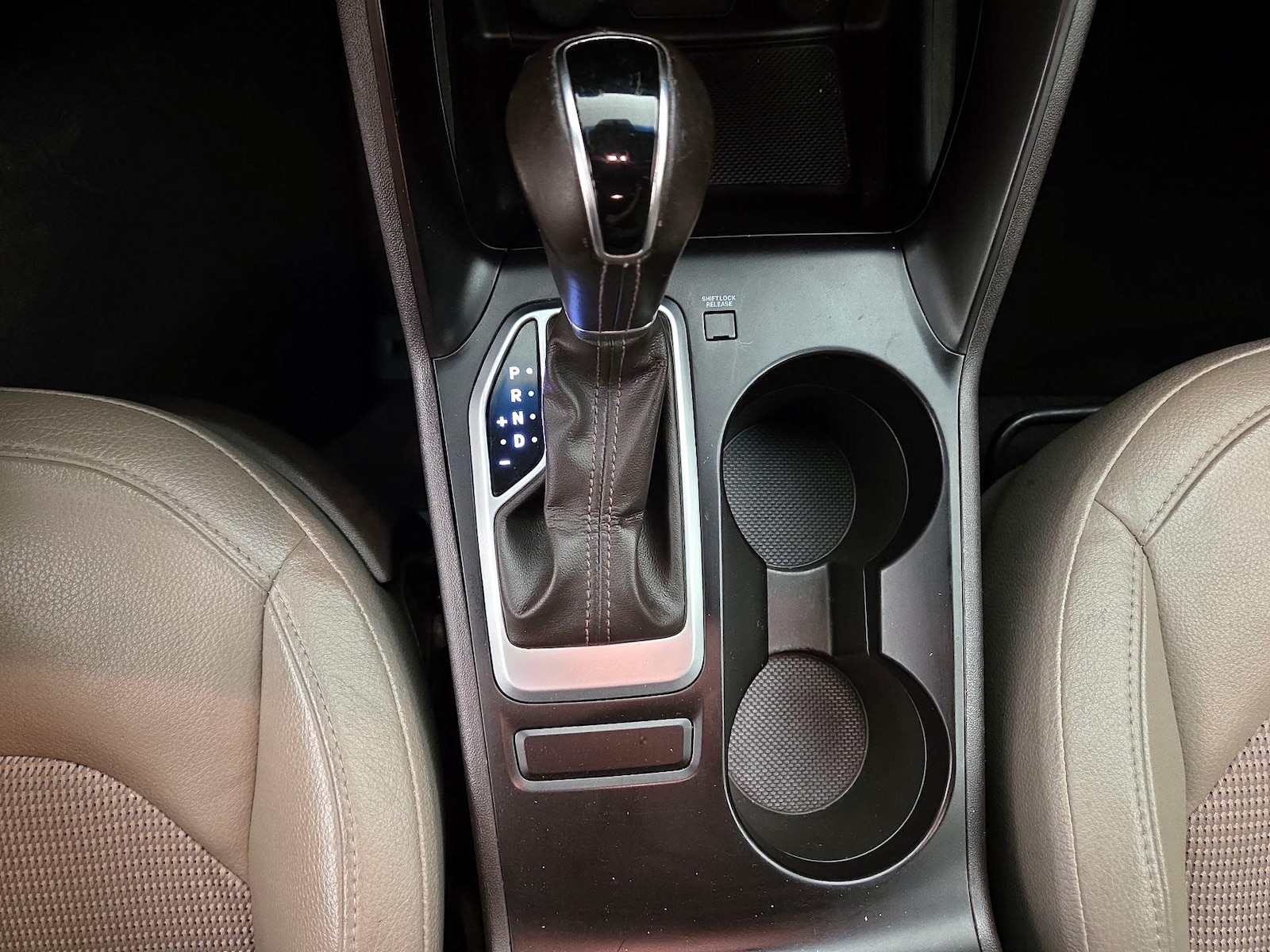 2015 Hyundai Tucson SE - Photo 18