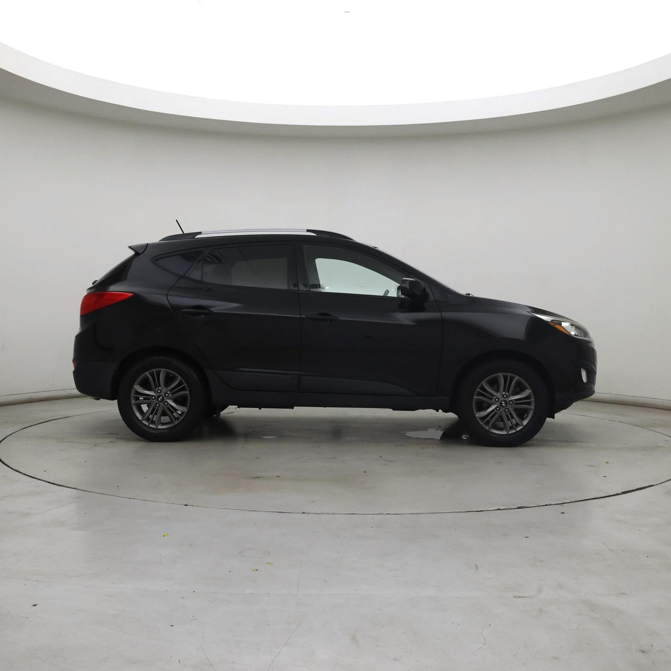 Thumbnail: 2015 Hyundai Tucson - 7
