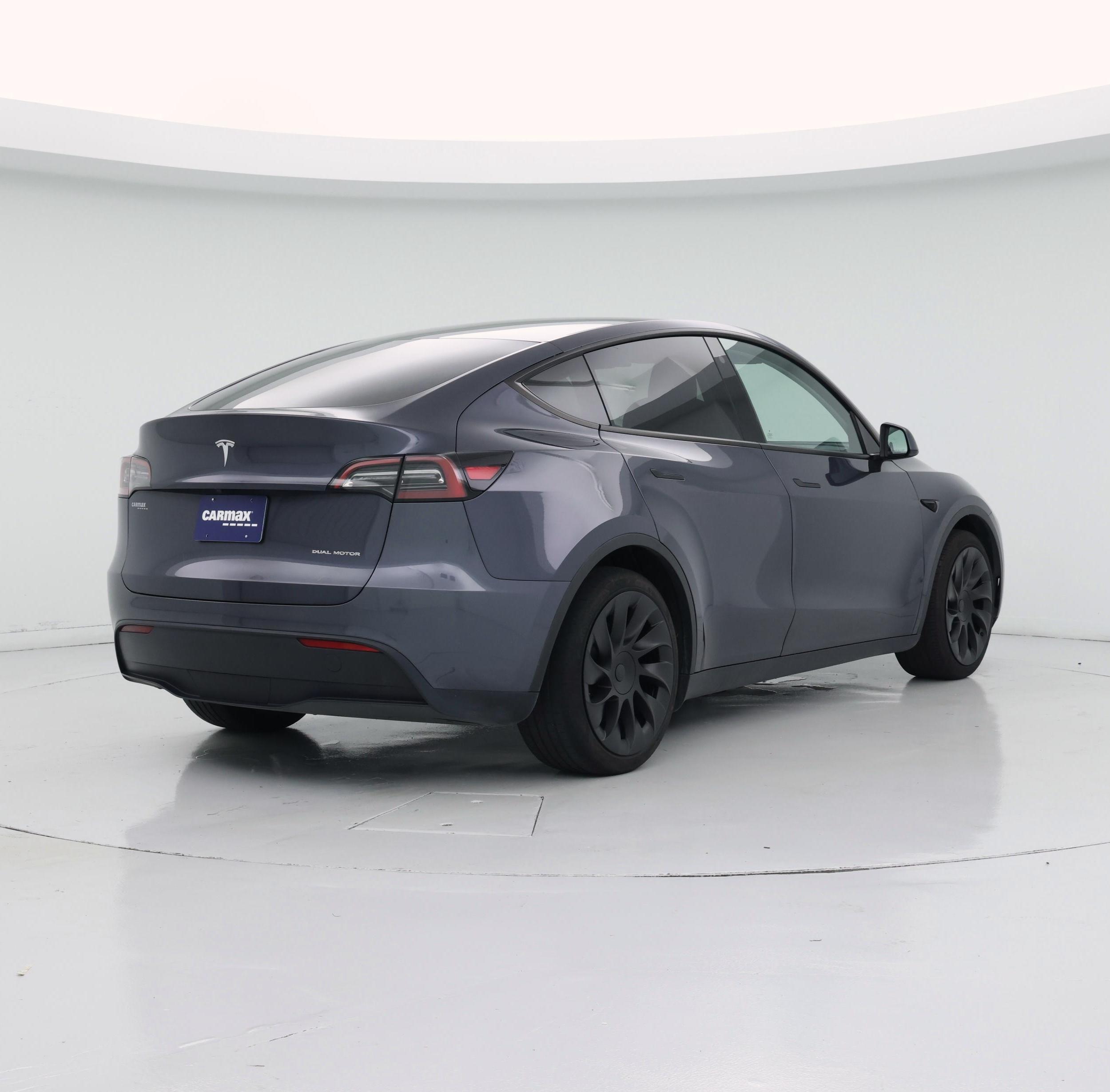 Thumbnail: 2023 Tesla Model Y - 8