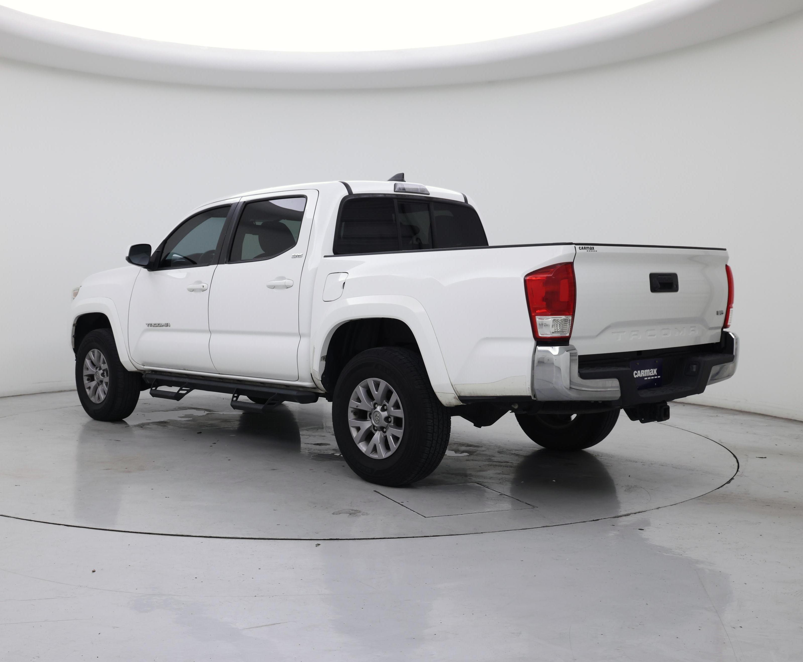 Thumbnail: 2017 Toyota Tacoma - 2