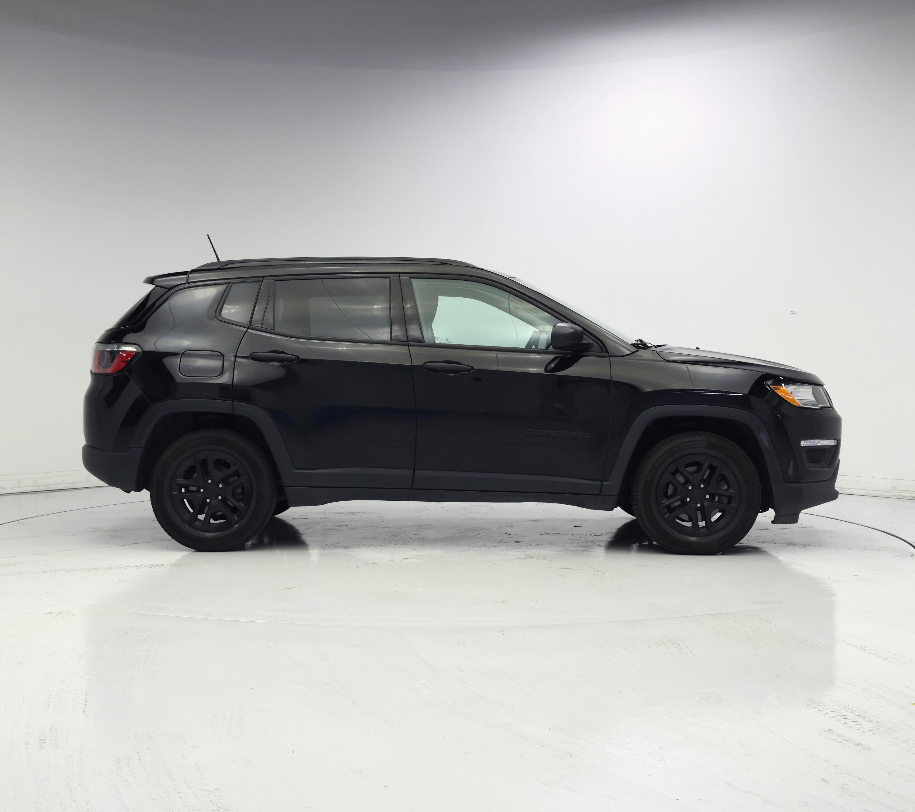 Thumbnail: 2017 Jeep Compass - 7