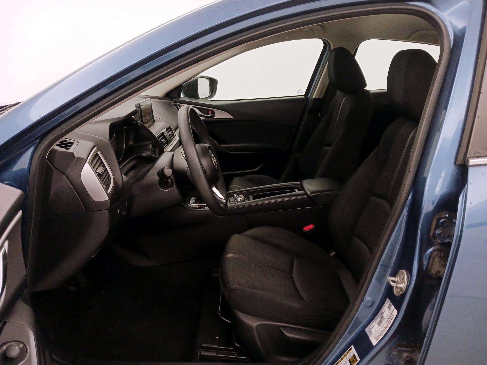 Thumbnail: 2017 Mazda Mazda3 - 11
