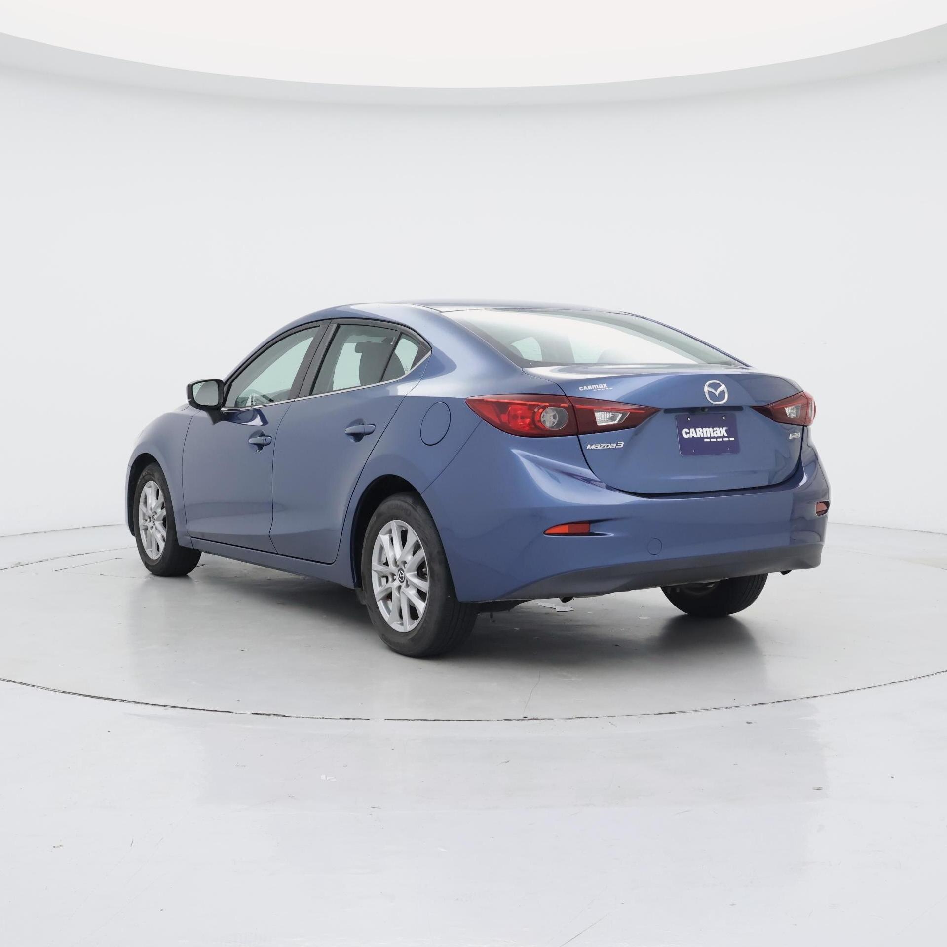 Thumbnail: 2017 Mazda Mazda3 - 2