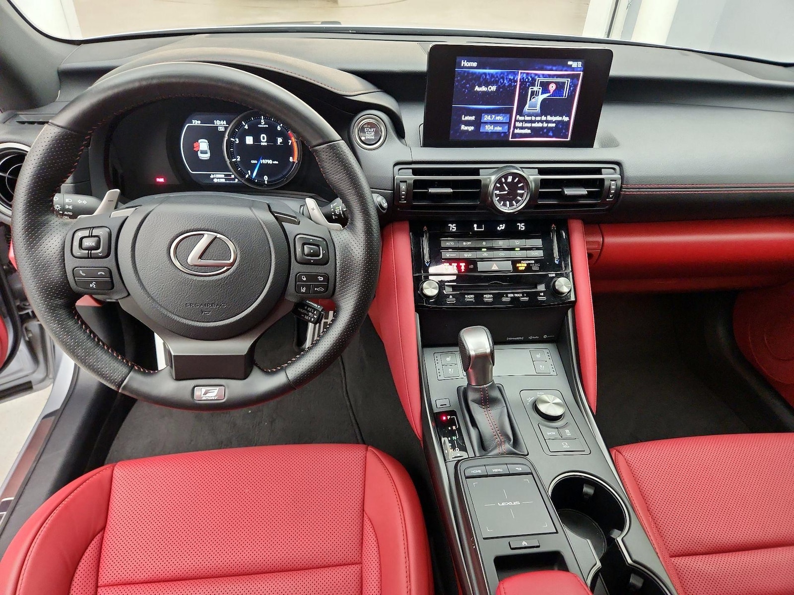 2023 Lexus IS 350 F SPORT - Photo 10