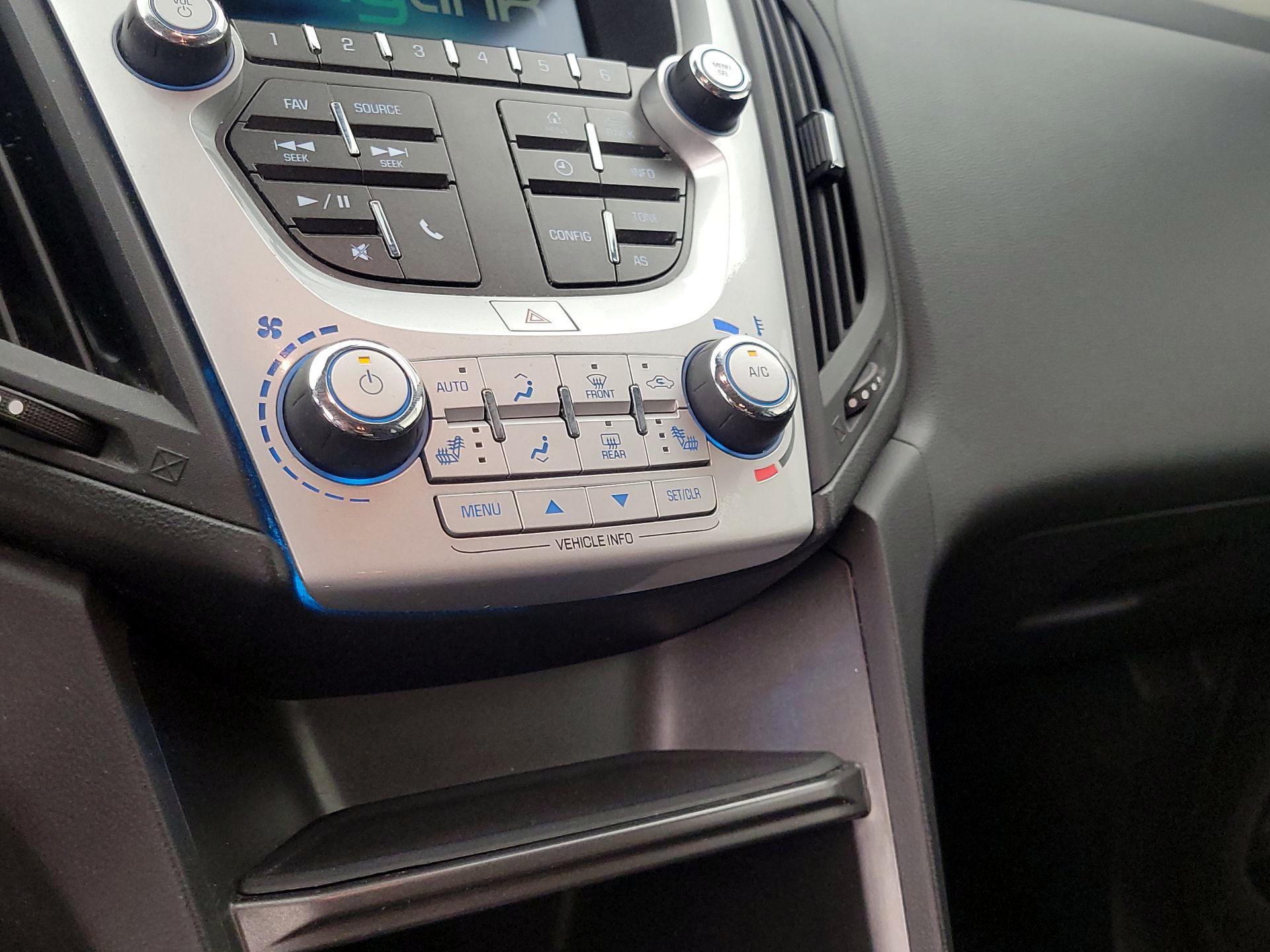 Thumbnail: 2016 Chevrolet Equinox - 15