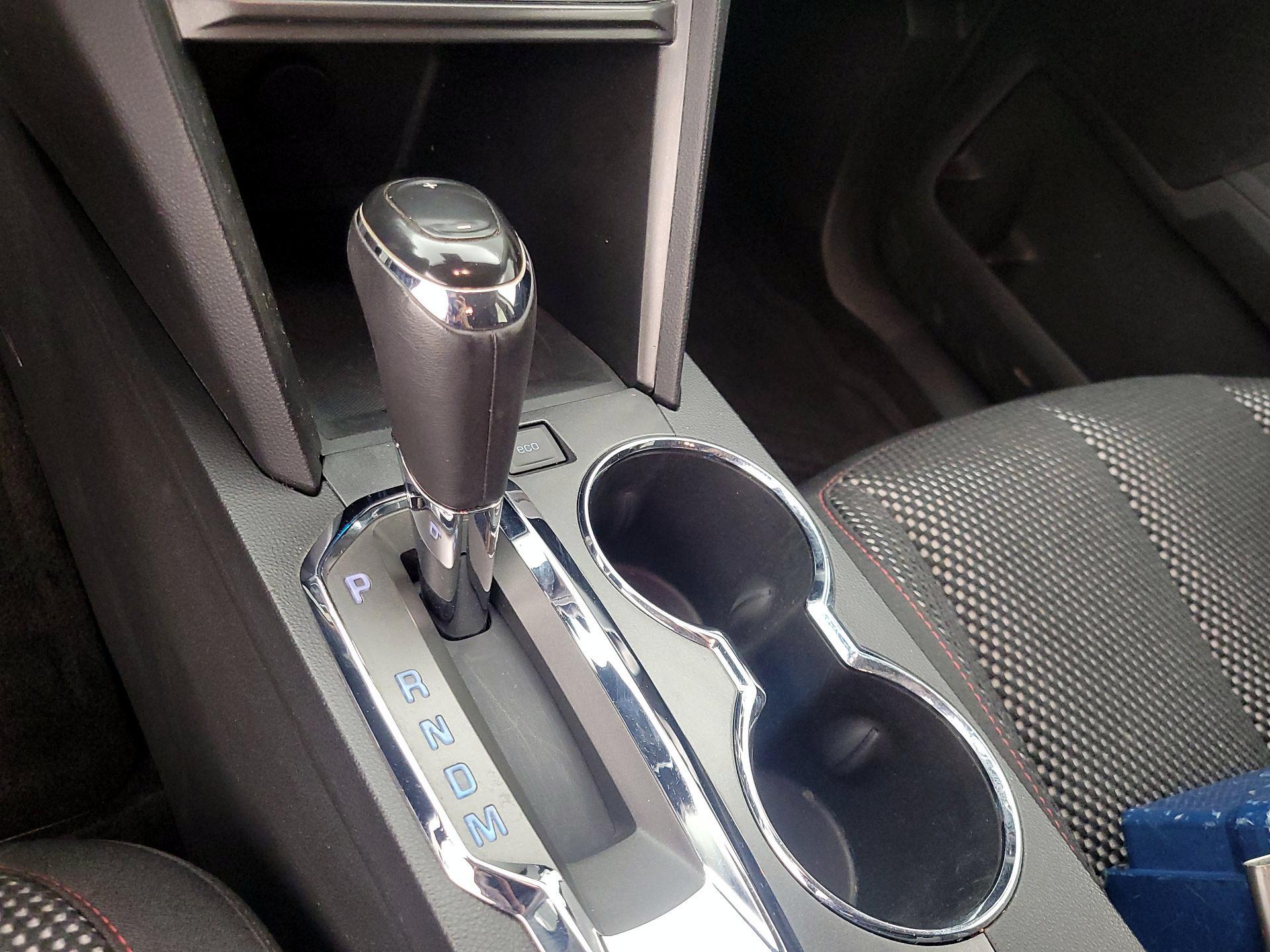 Thumbnail: 2016 Chevrolet Equinox - 16