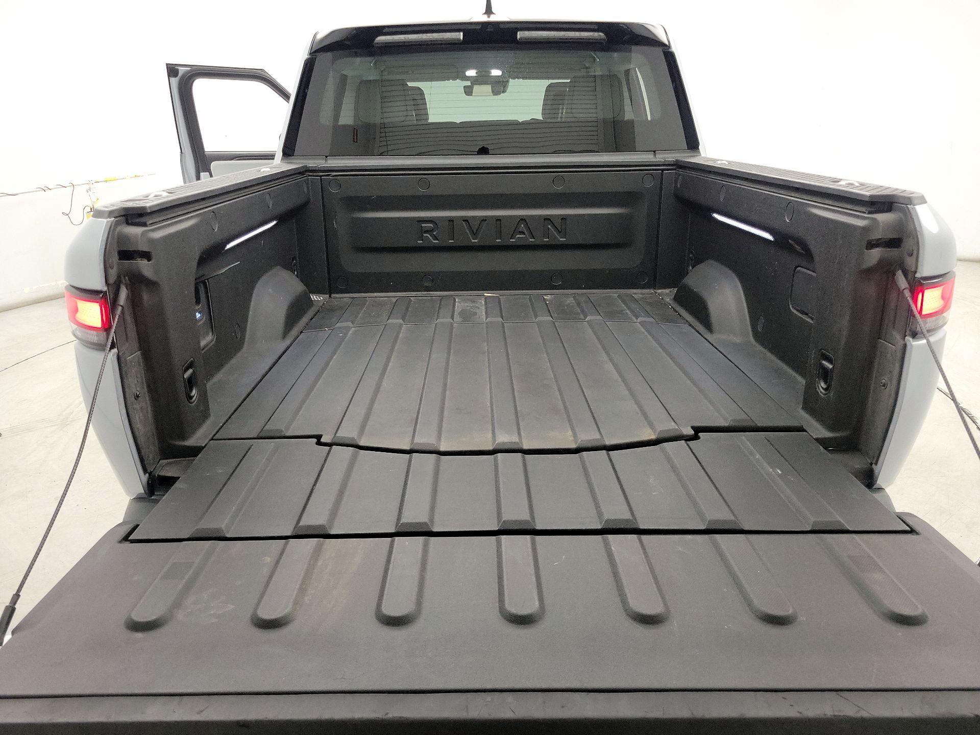 Thumbnail: 2023 Rivian R1T - 20