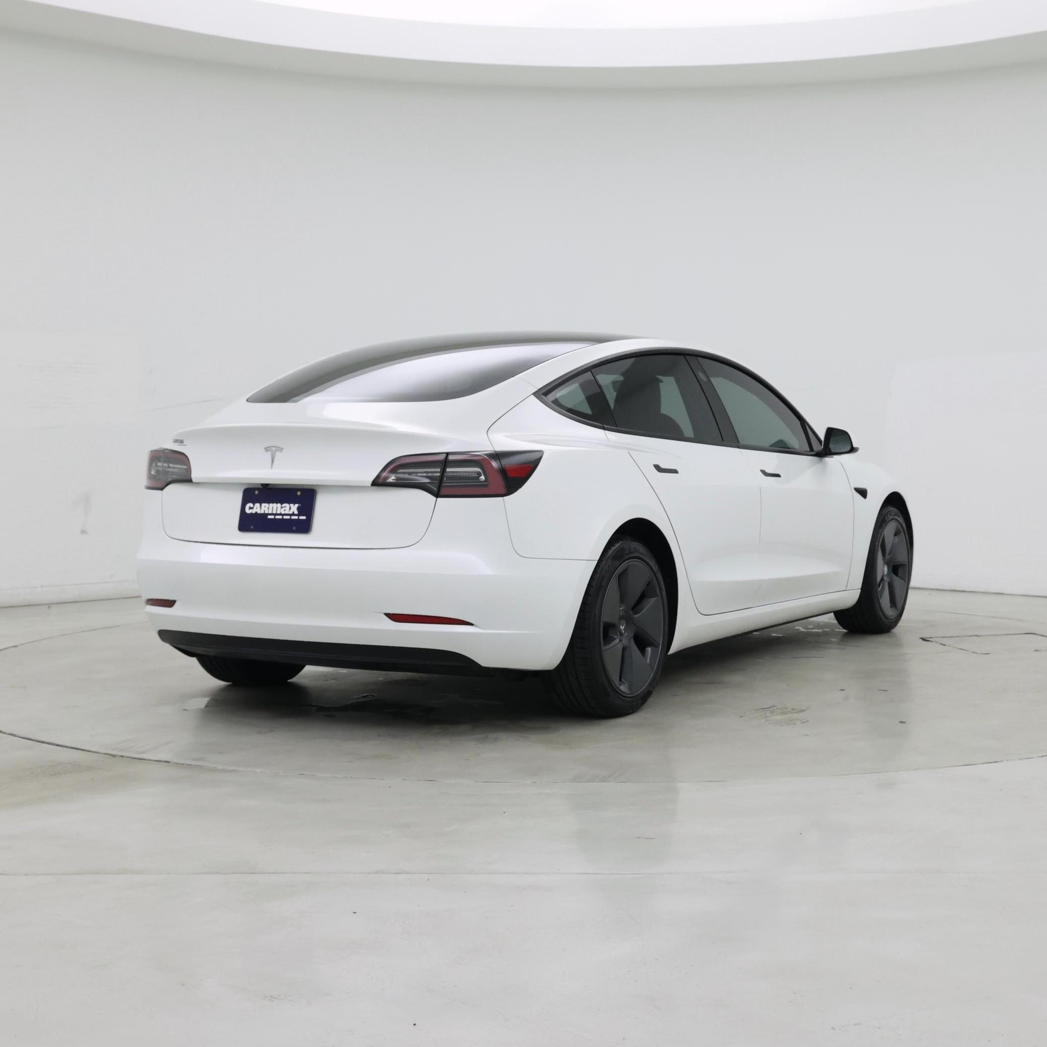 Thumbnail: 2023 Tesla Model 3 - 8