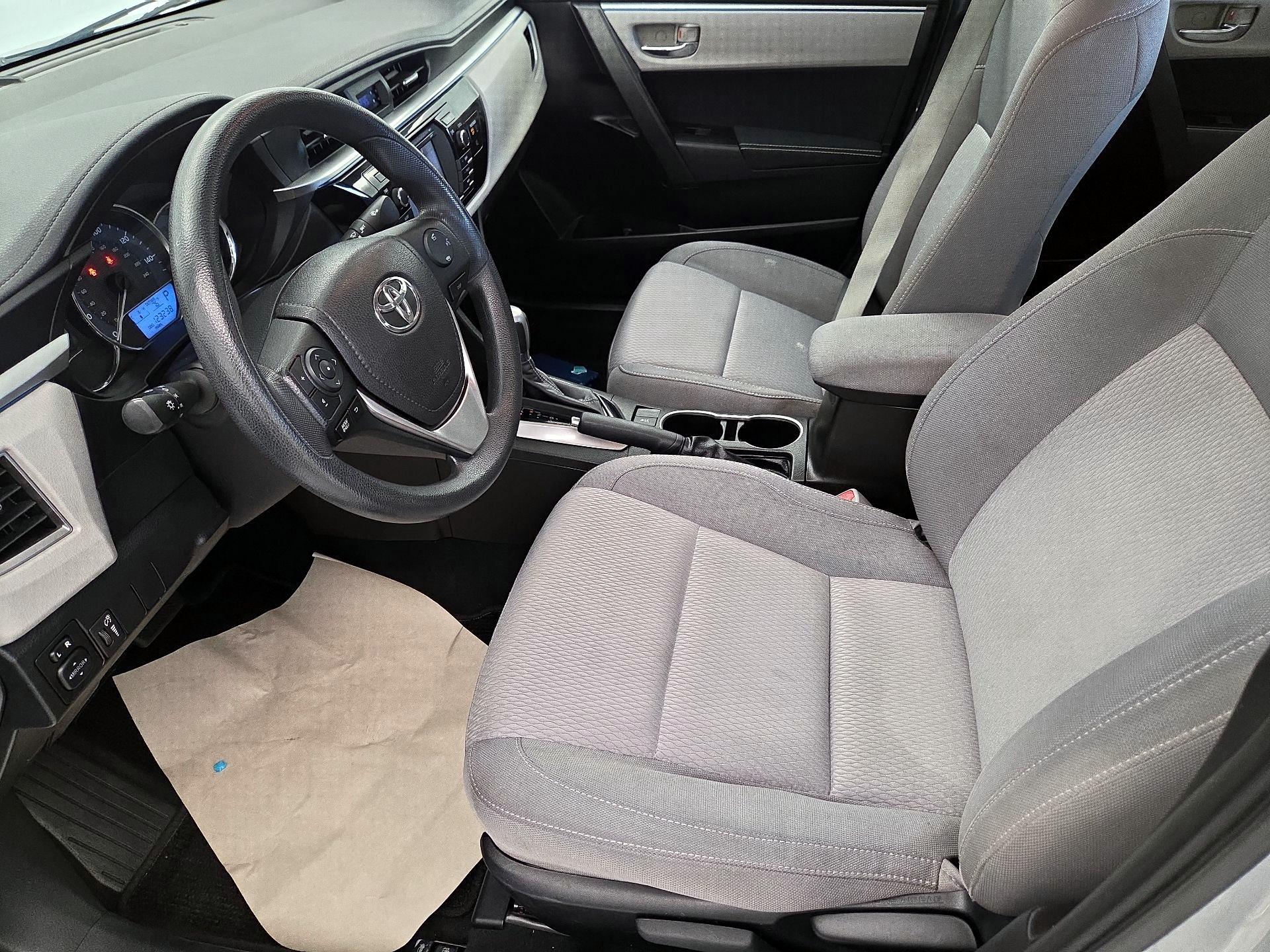 Thumbnail: 2014 Toyota Corolla - 11