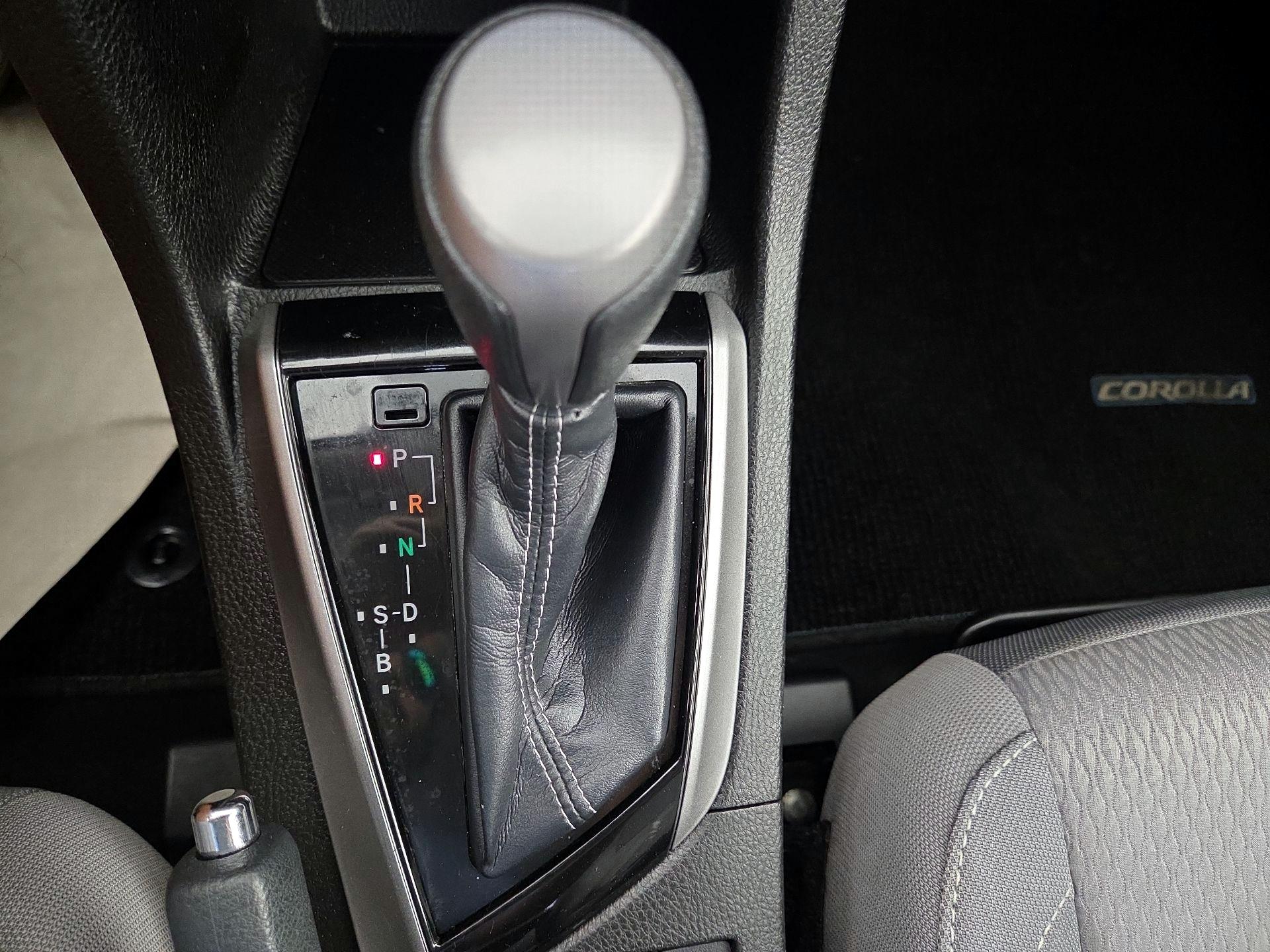 Thumbnail: 2014 Toyota Corolla - 17
