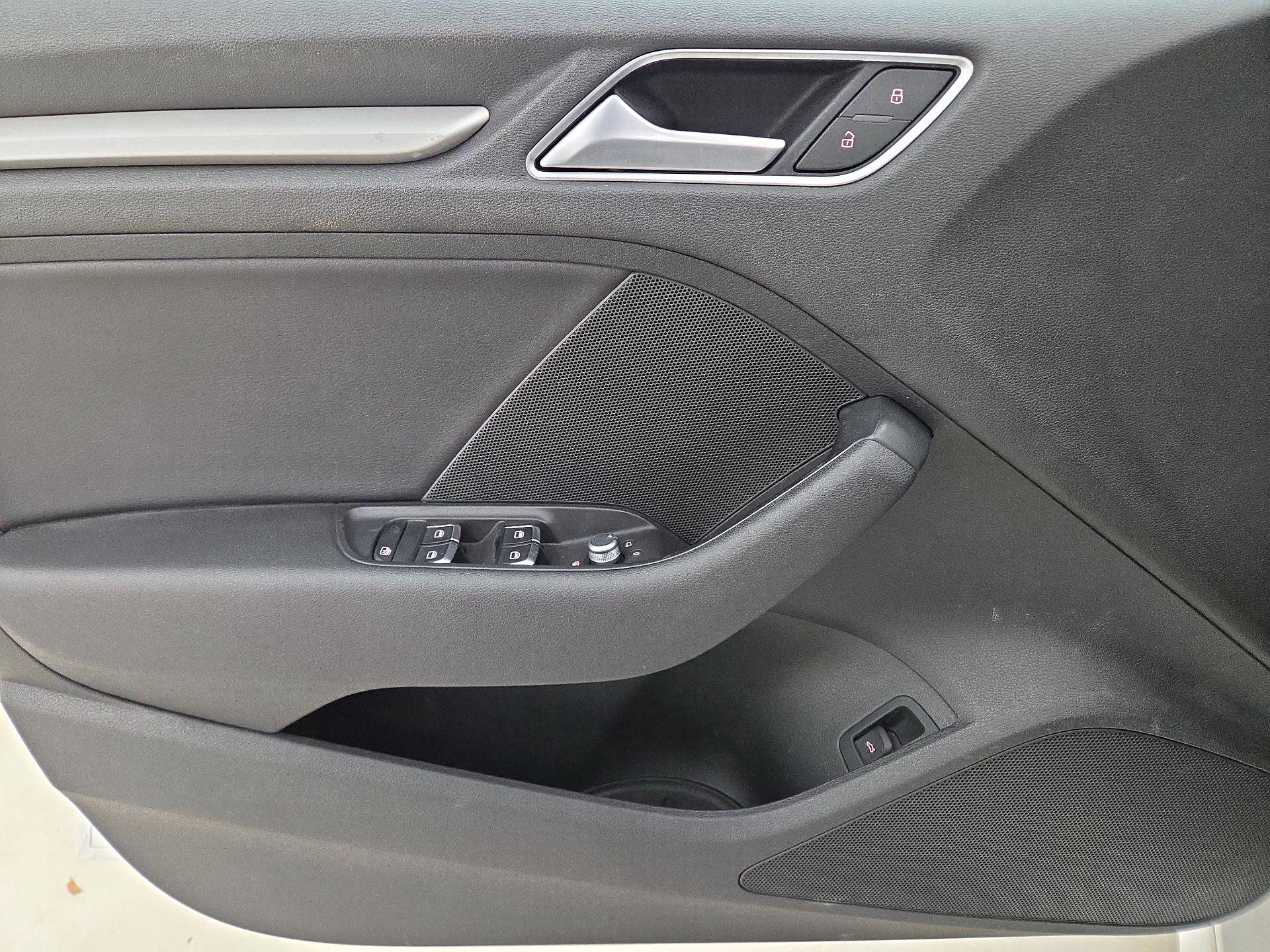 Thumbnail: 2016 Audi A3 - 12