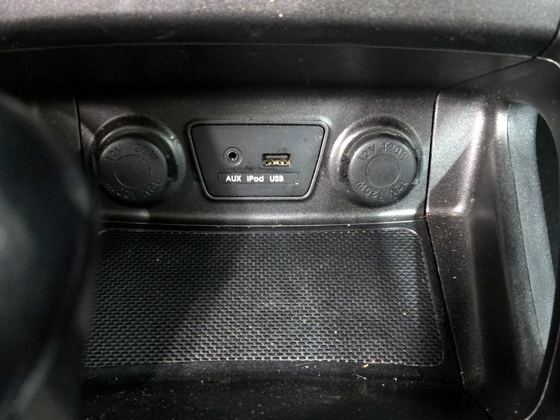 Thumbnail: 2014 Hyundai Tucson - 18