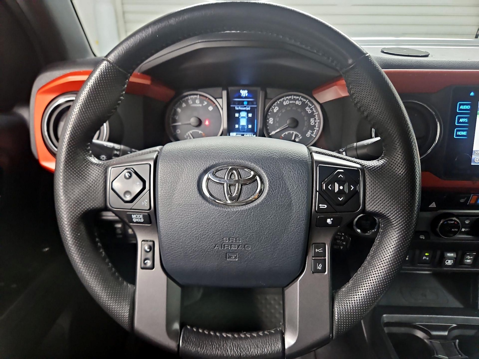 2018 Toyota Tacoma TRD Sport - Photo 11