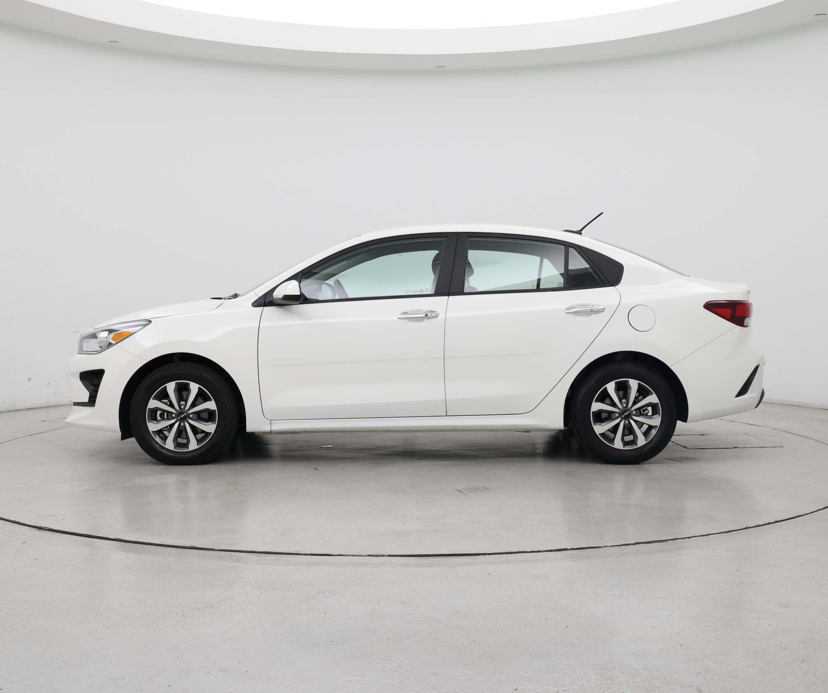 Thumbnail: 2023 Kia Rio - 3
