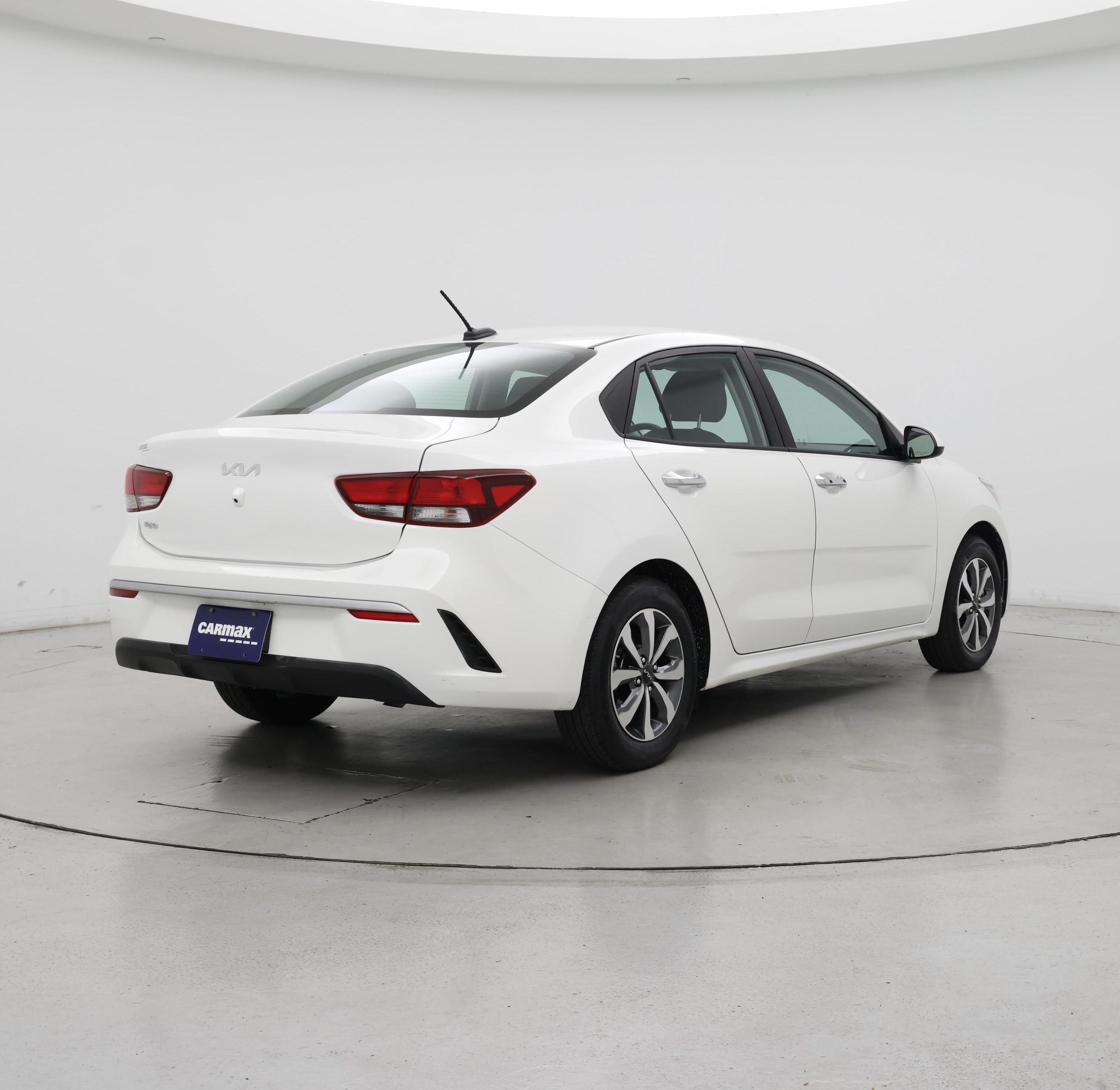 Thumbnail: 2023 Kia Rio - 8