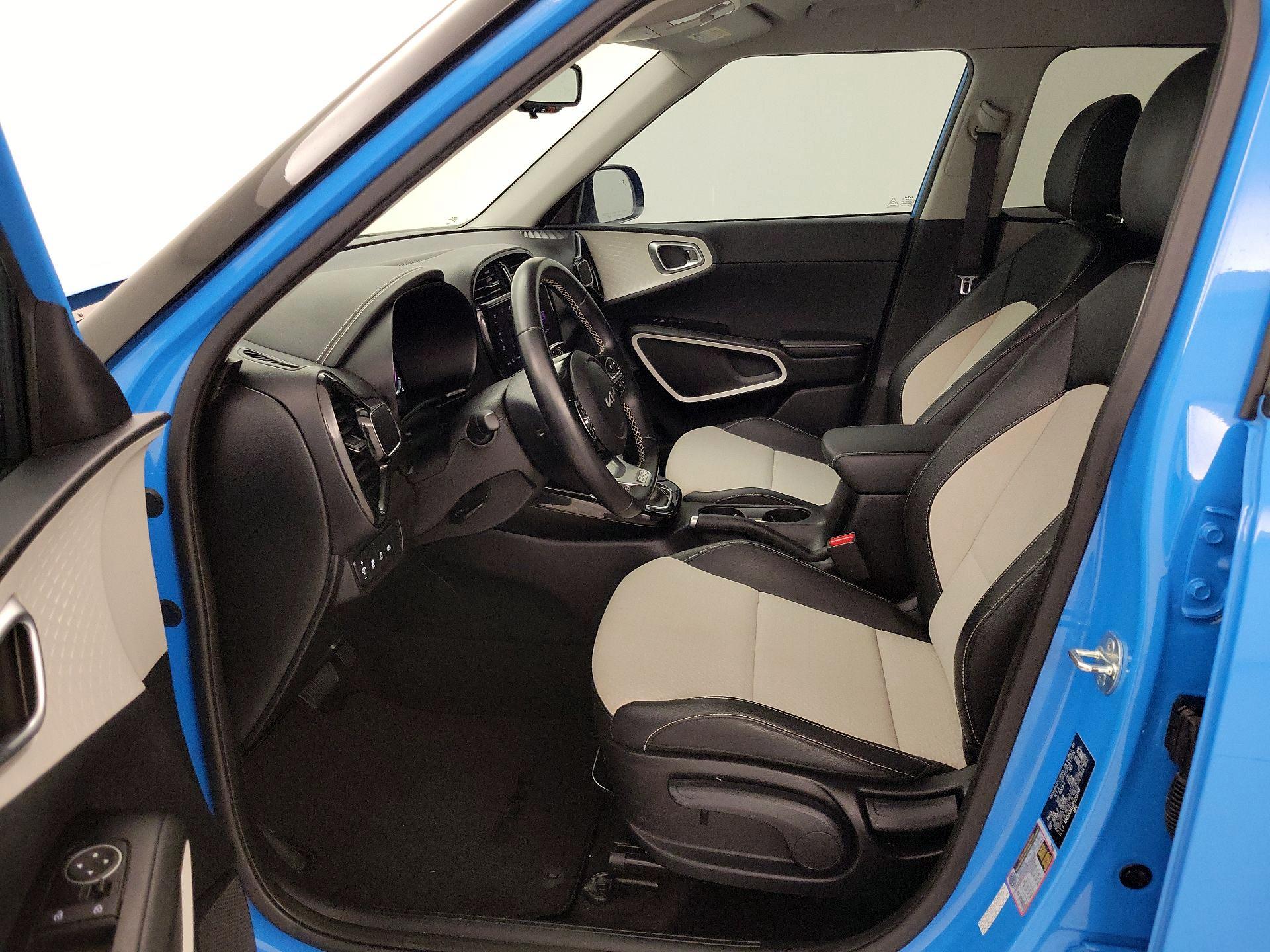 Thumbnail: 2023 Kia Soul - 11