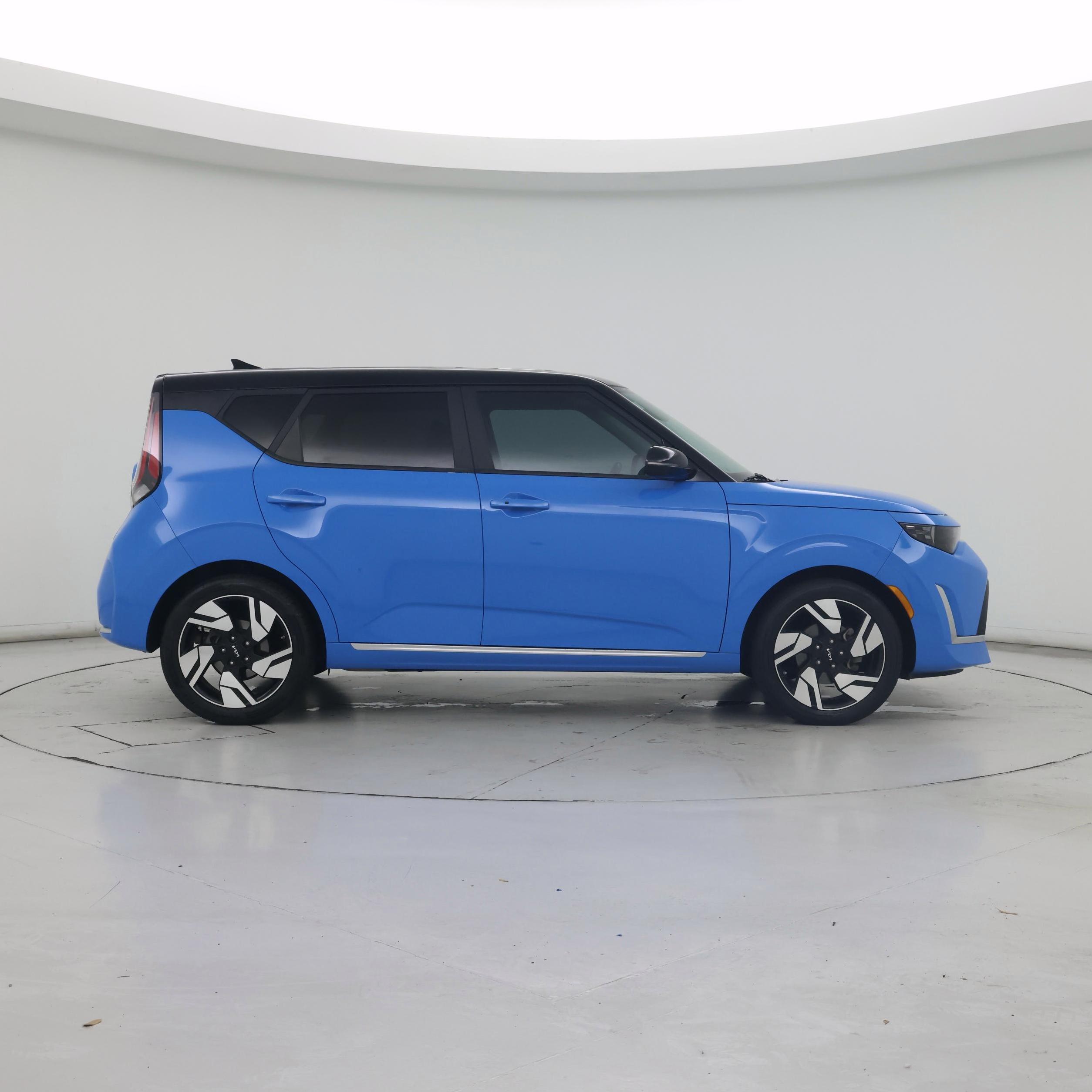Thumbnail: 2023 Kia Soul - 7