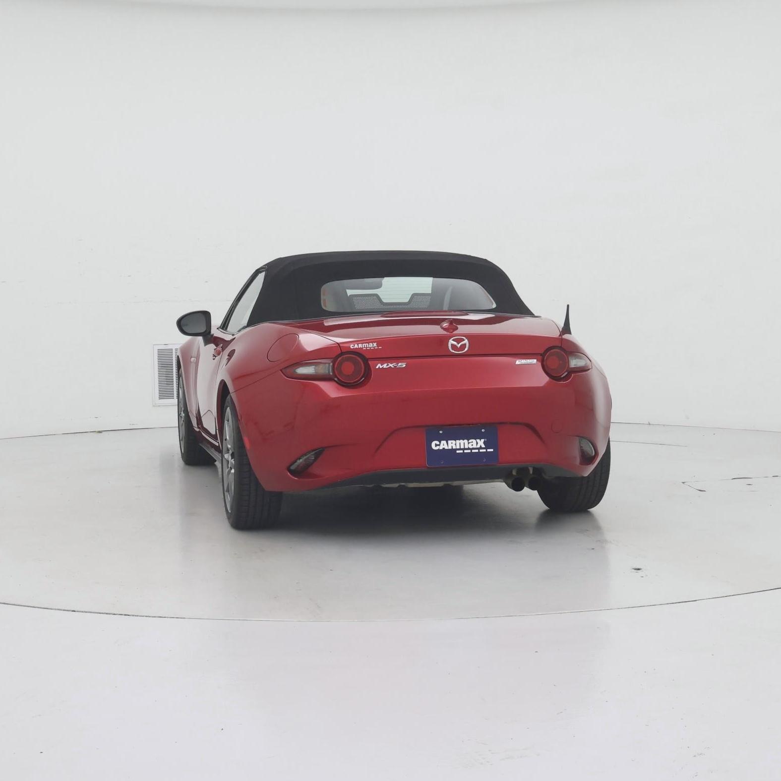 Thumbnail: 2016 Mazda MX-5 Miata - 3