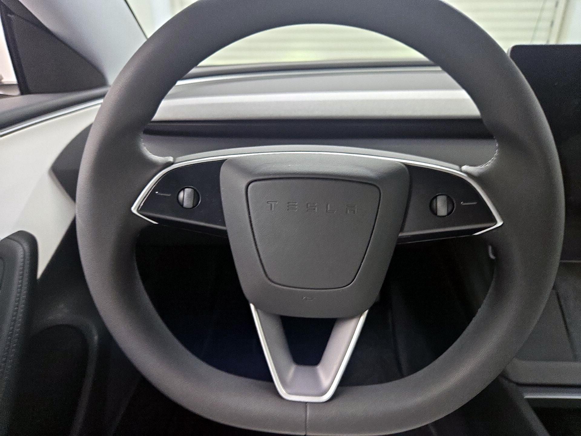 Thumbnail: 2025 Tesla Model 3 - 10