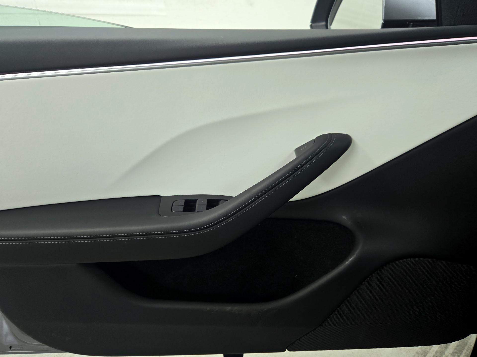 Thumbnail: 2025 Tesla Model 3 - 12