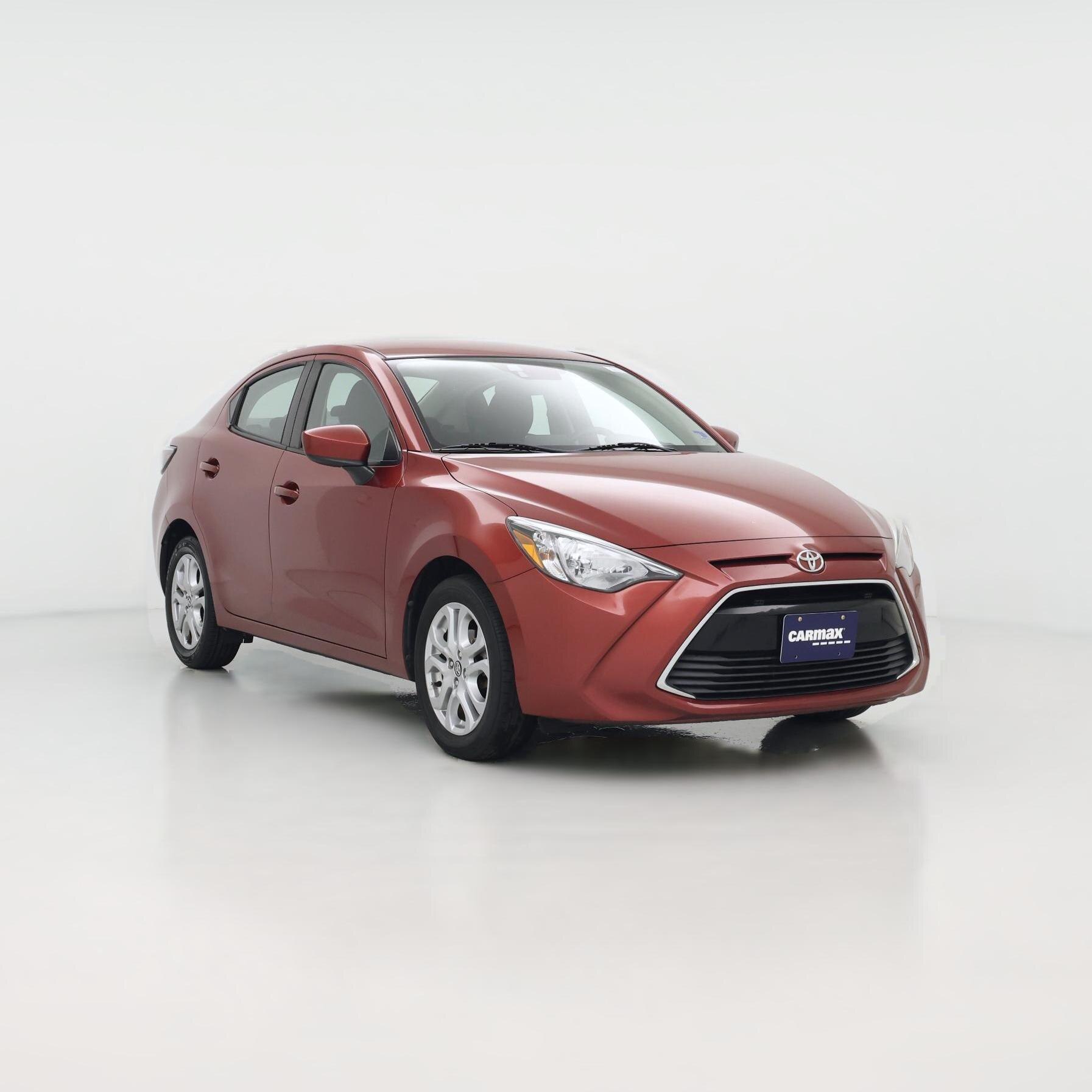 Thumbnail: 2017 Toyota Yaris iA - 1