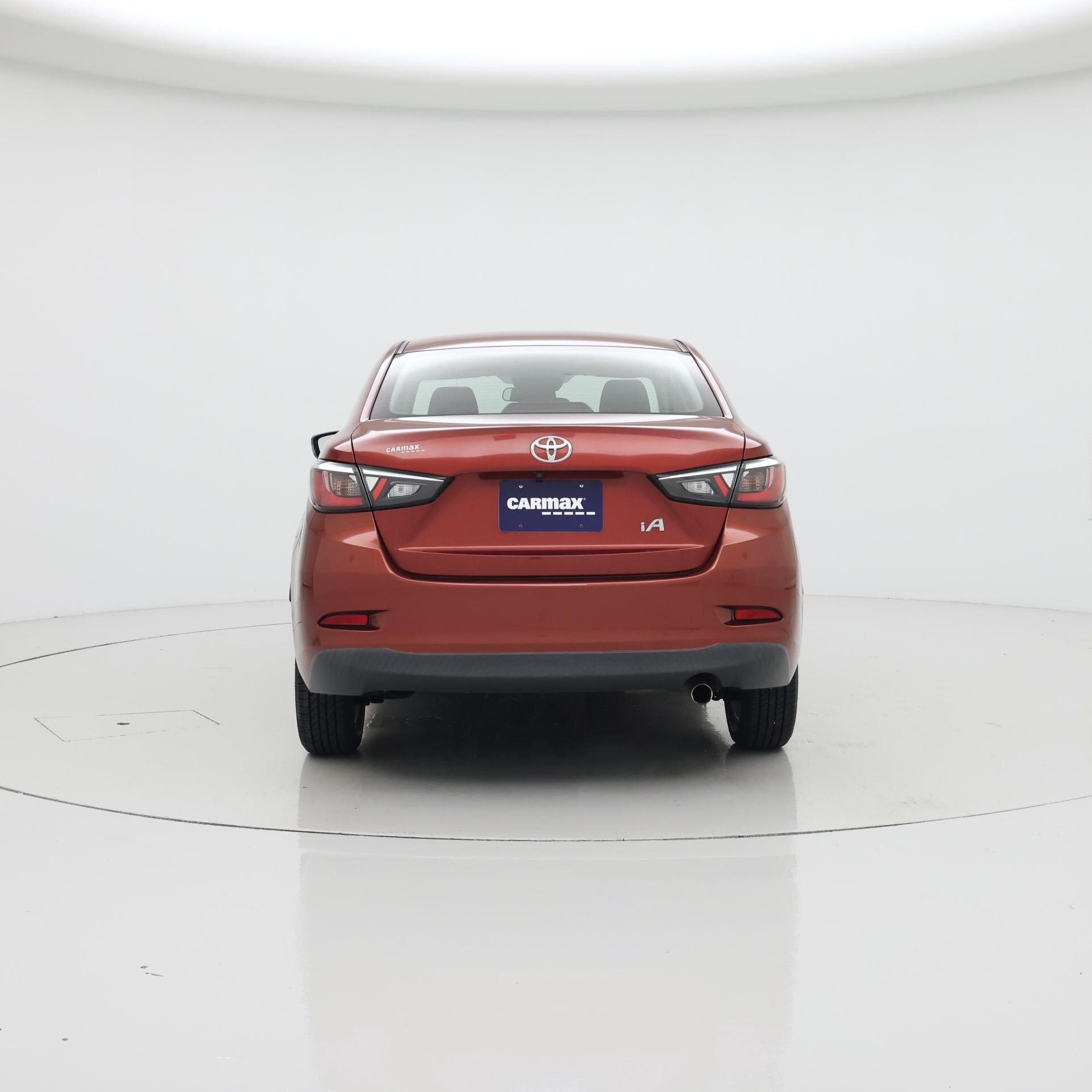 Thumbnail: 2017 Toyota Yaris iA - 6