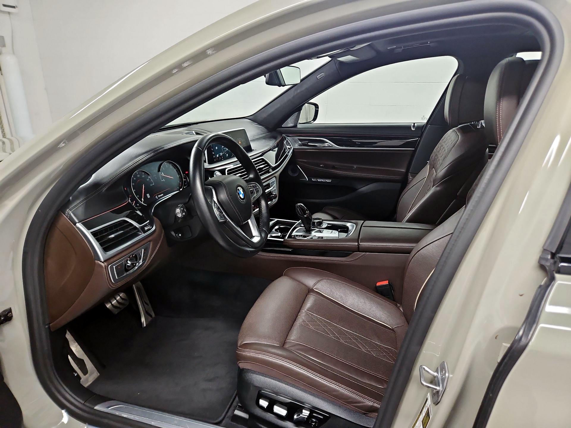 Thumbnail: 2018 BMW 7 Series - 11