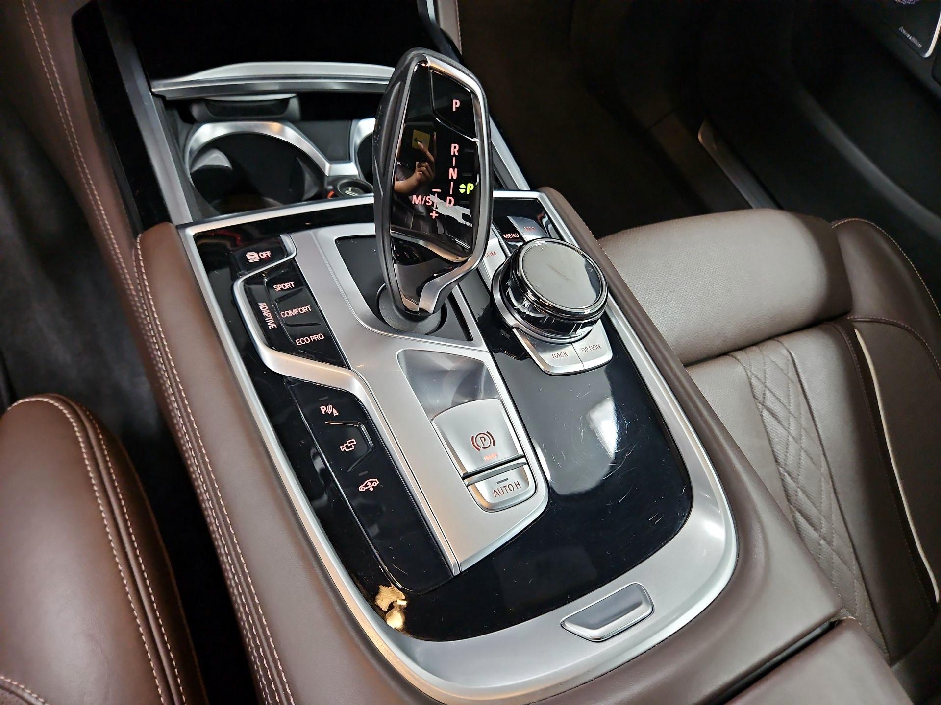Thumbnail: 2018 BMW 7 Series - 18