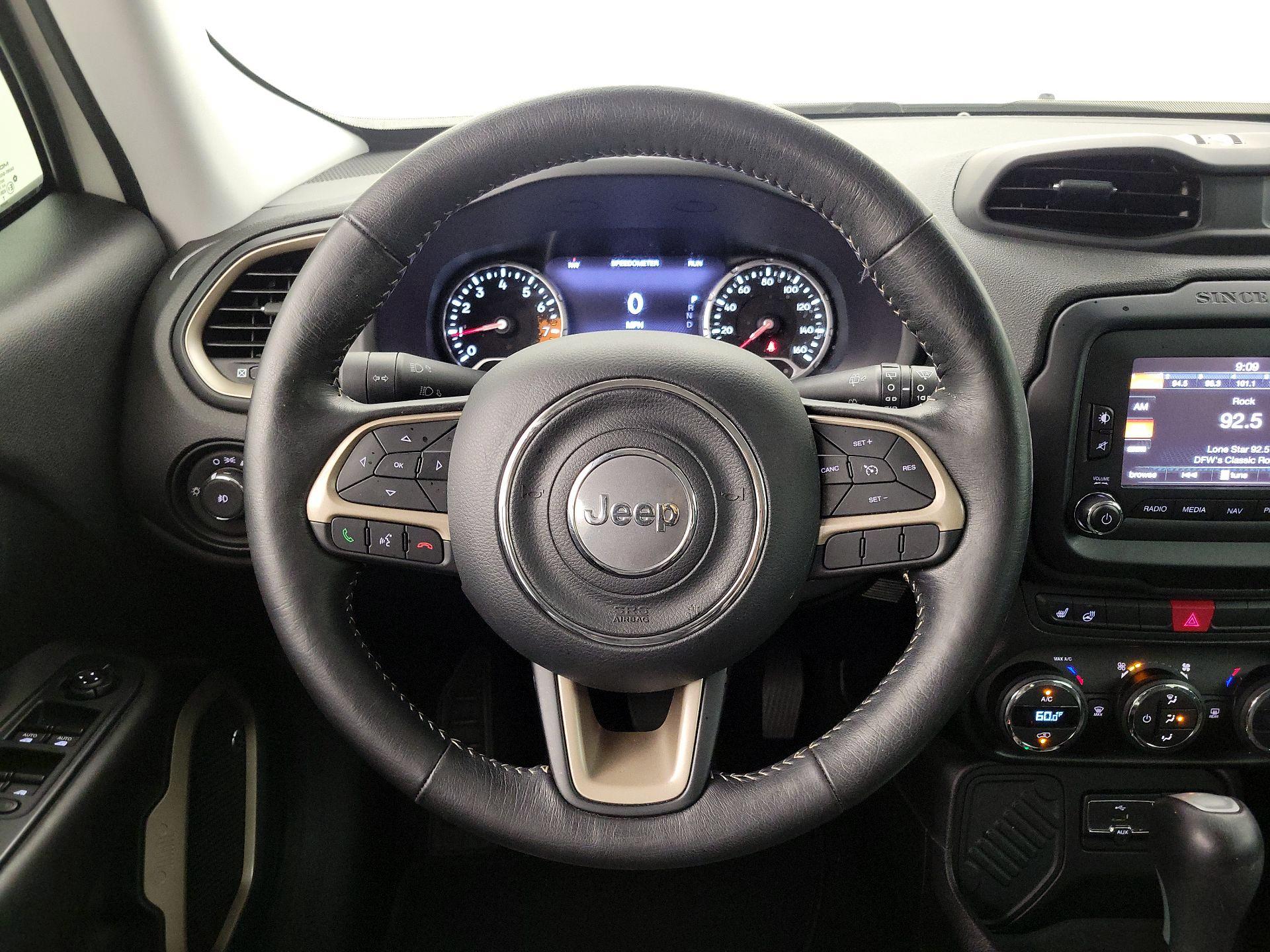 Thumbnail: 2017 Jeep Renegade - 10