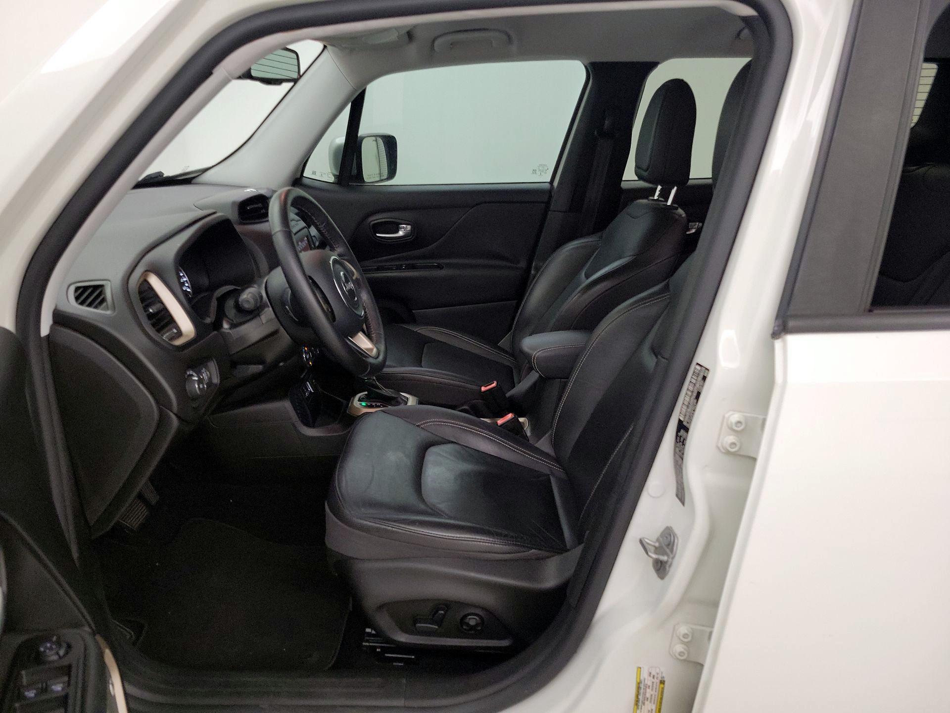 Thumbnail: 2017 Jeep Renegade - 11