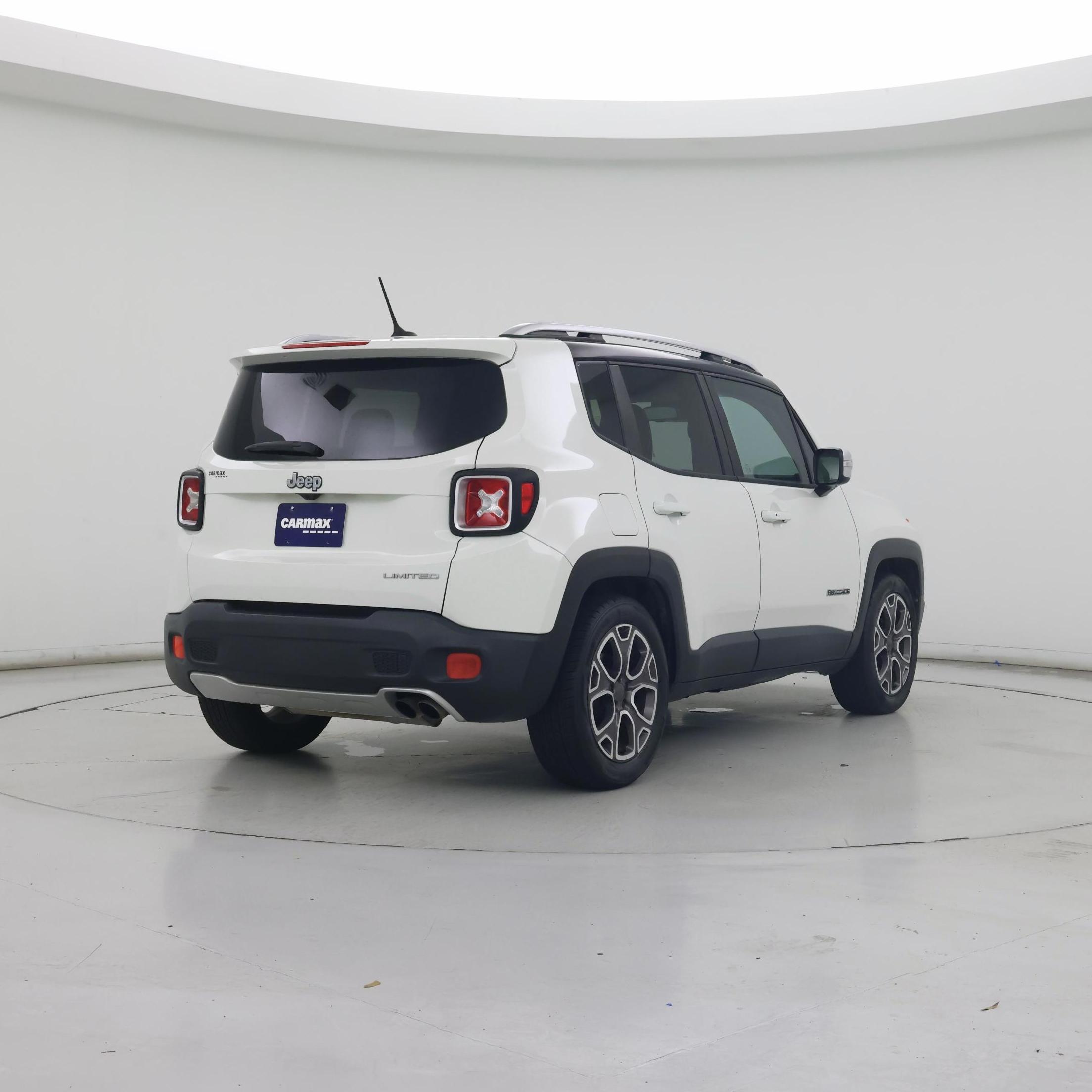 Thumbnail: 2017 Jeep Renegade - 8