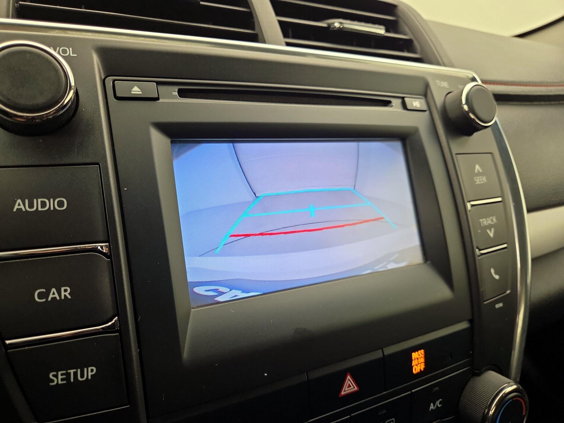 Thumbnail: 2015 Toyota Camry - 14