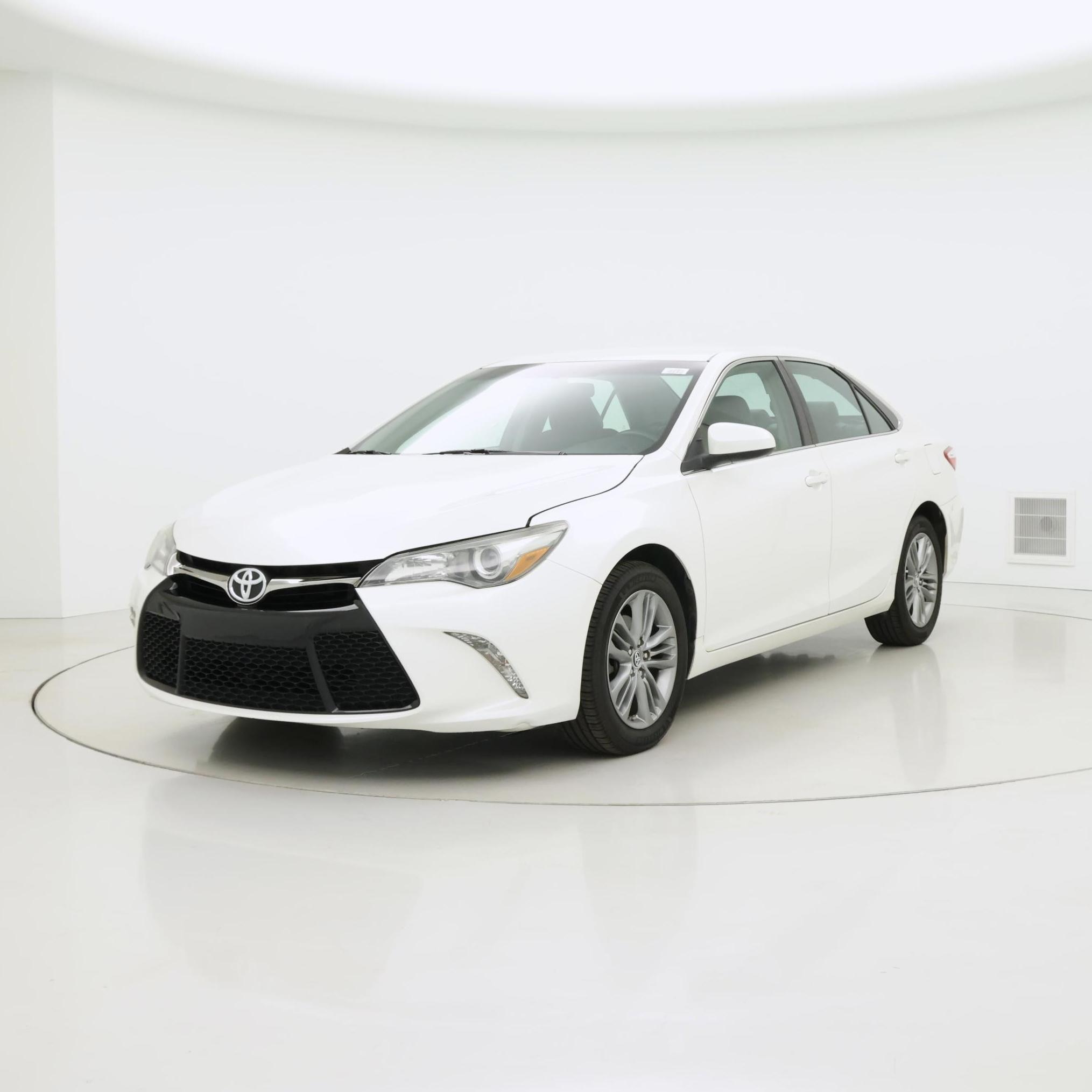 Thumbnail: 2015 Toyota Camry - 4