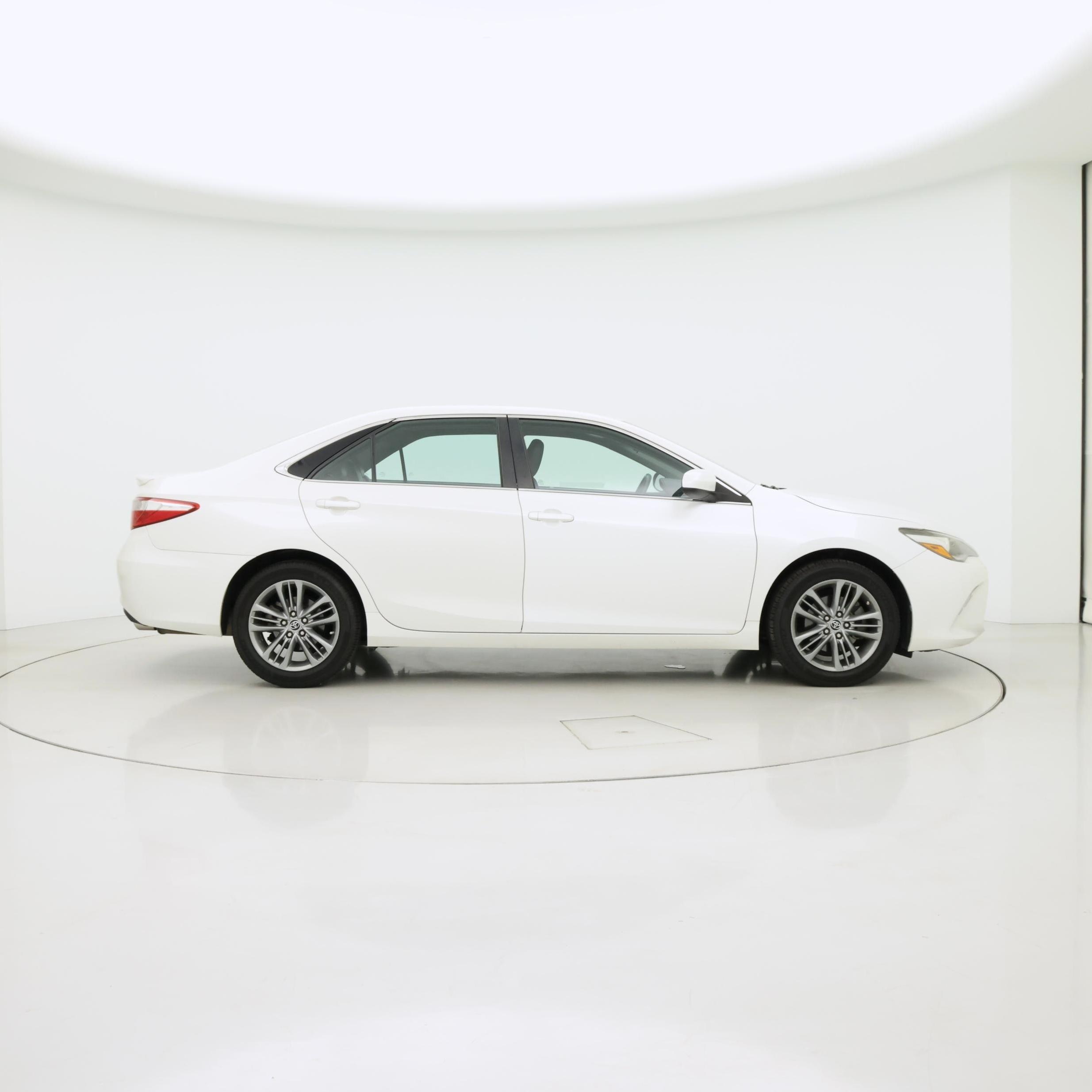 Thumbnail: 2015 Toyota Camry - 7