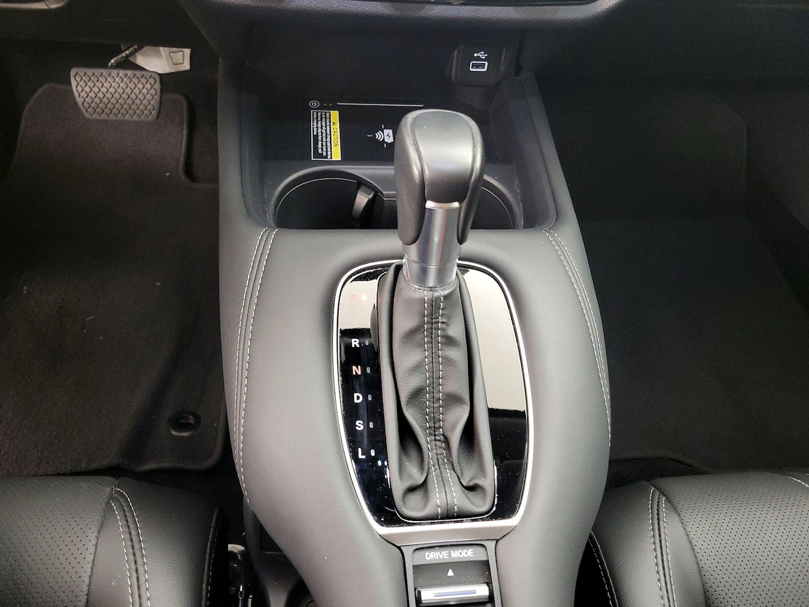 2025 Honda HR-V EX-L - Photo 18