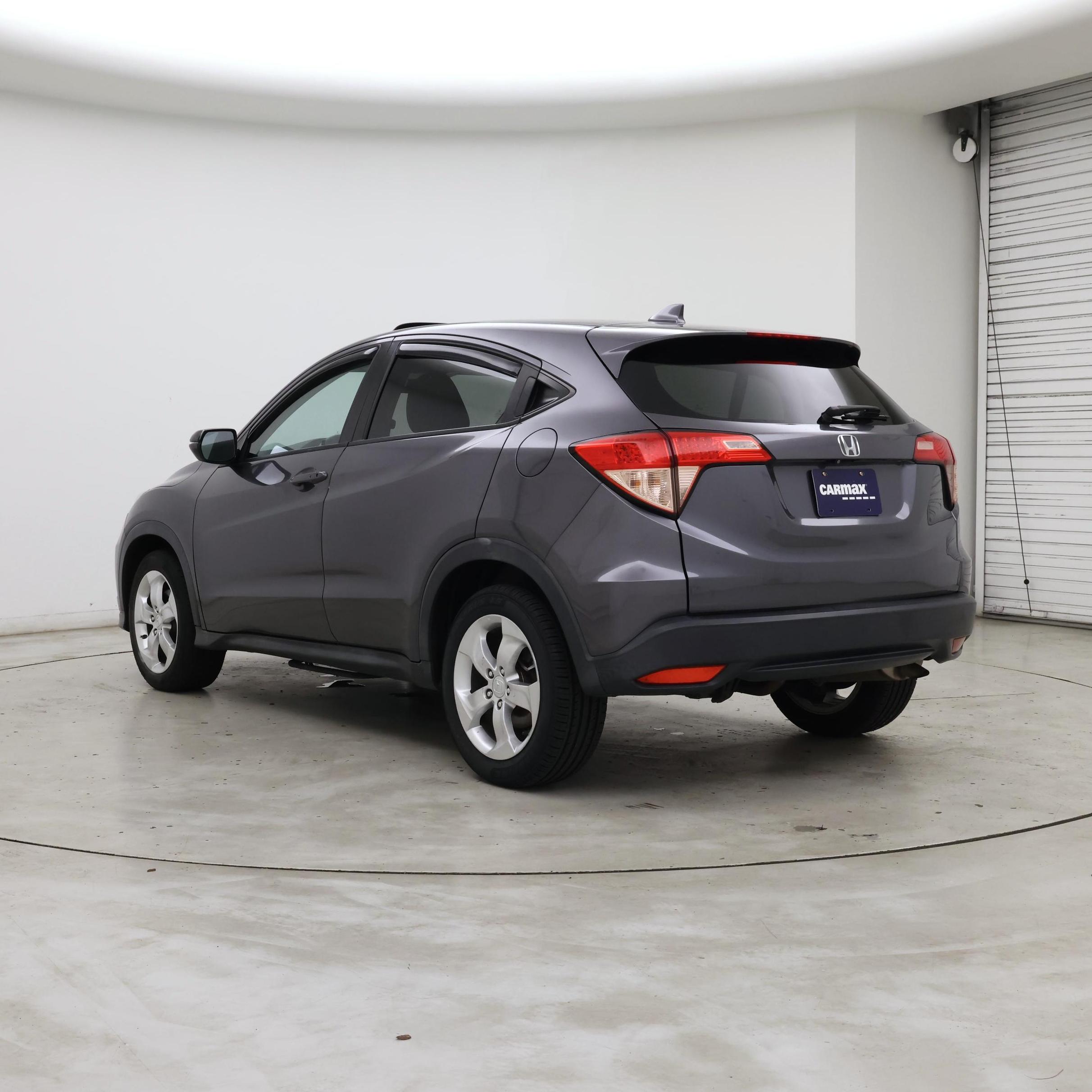 Thumbnail: 2017 Honda HR-V - 2