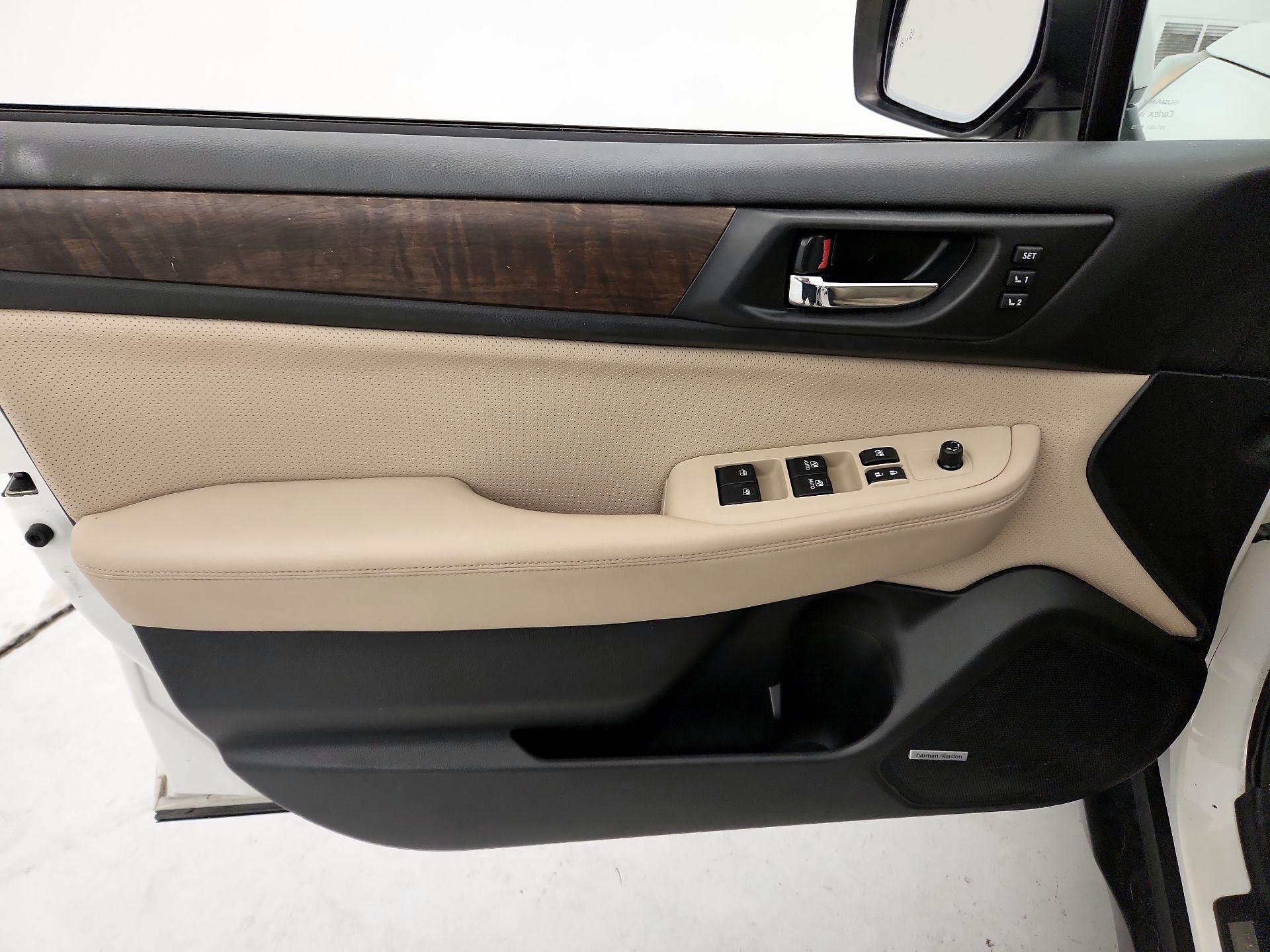 Thumbnail: 2015 Subaru Outback - 12