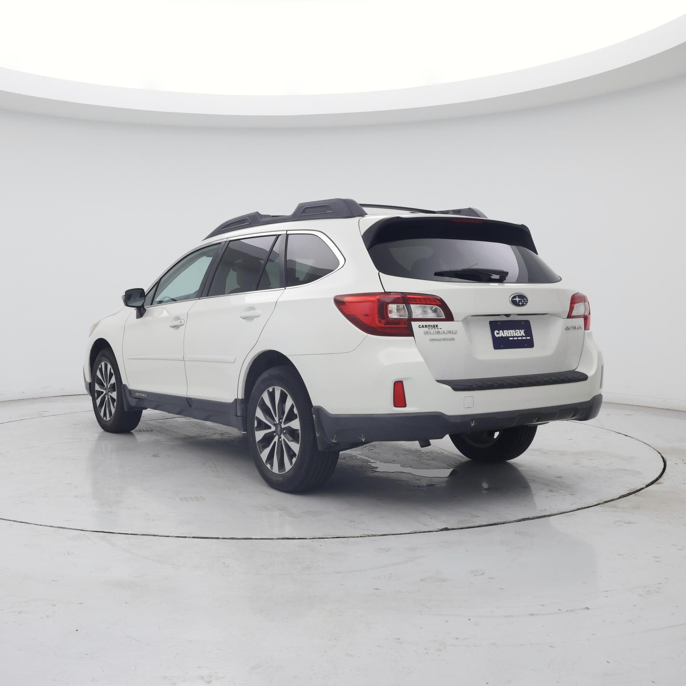 Thumbnail: 2015 Subaru Outback - 2