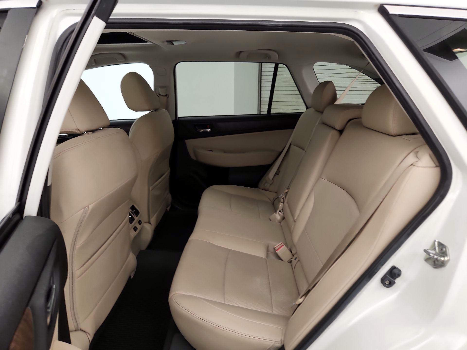 Thumbnail: 2015 Subaru Outback - 20