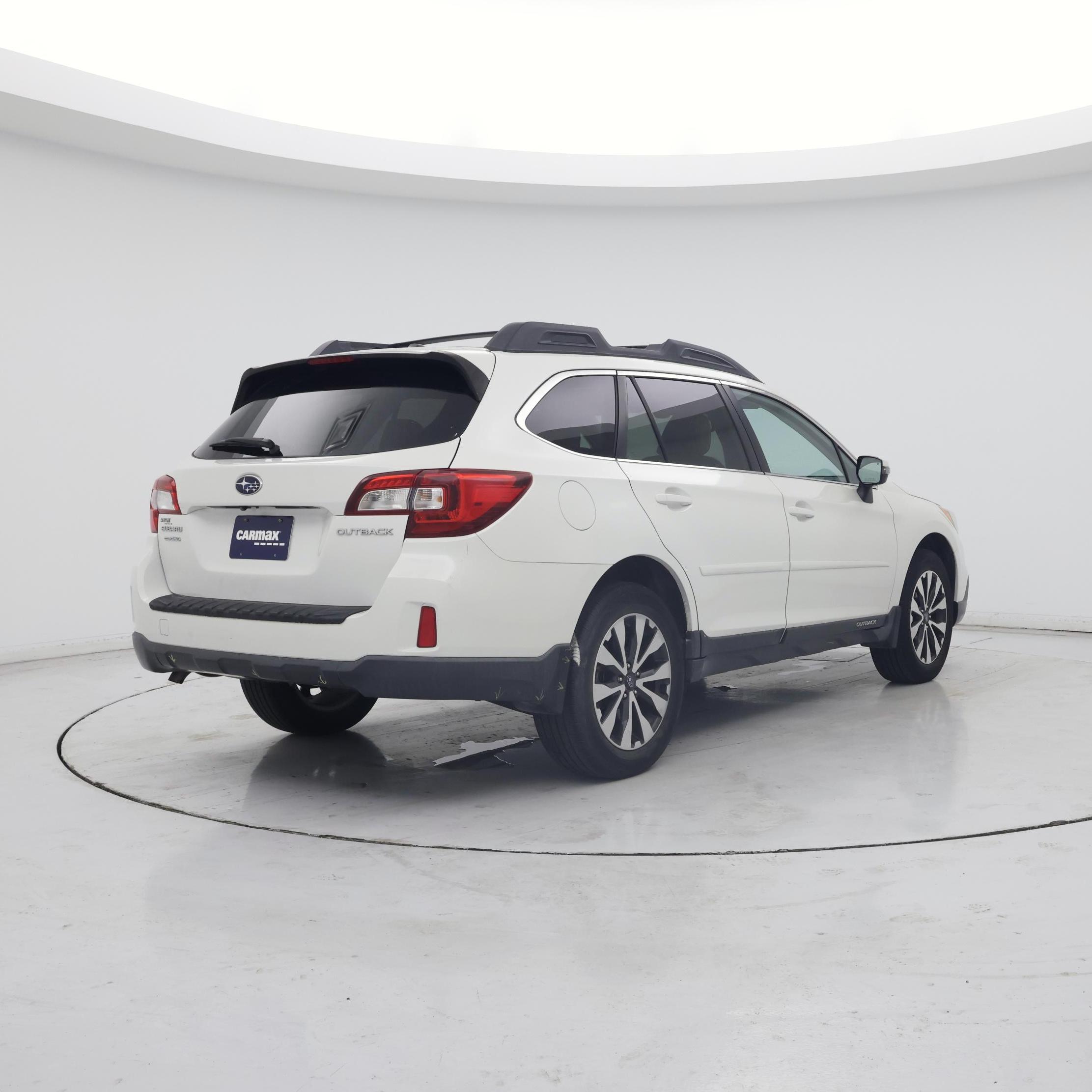 Thumbnail: 2015 Subaru Outback - 8