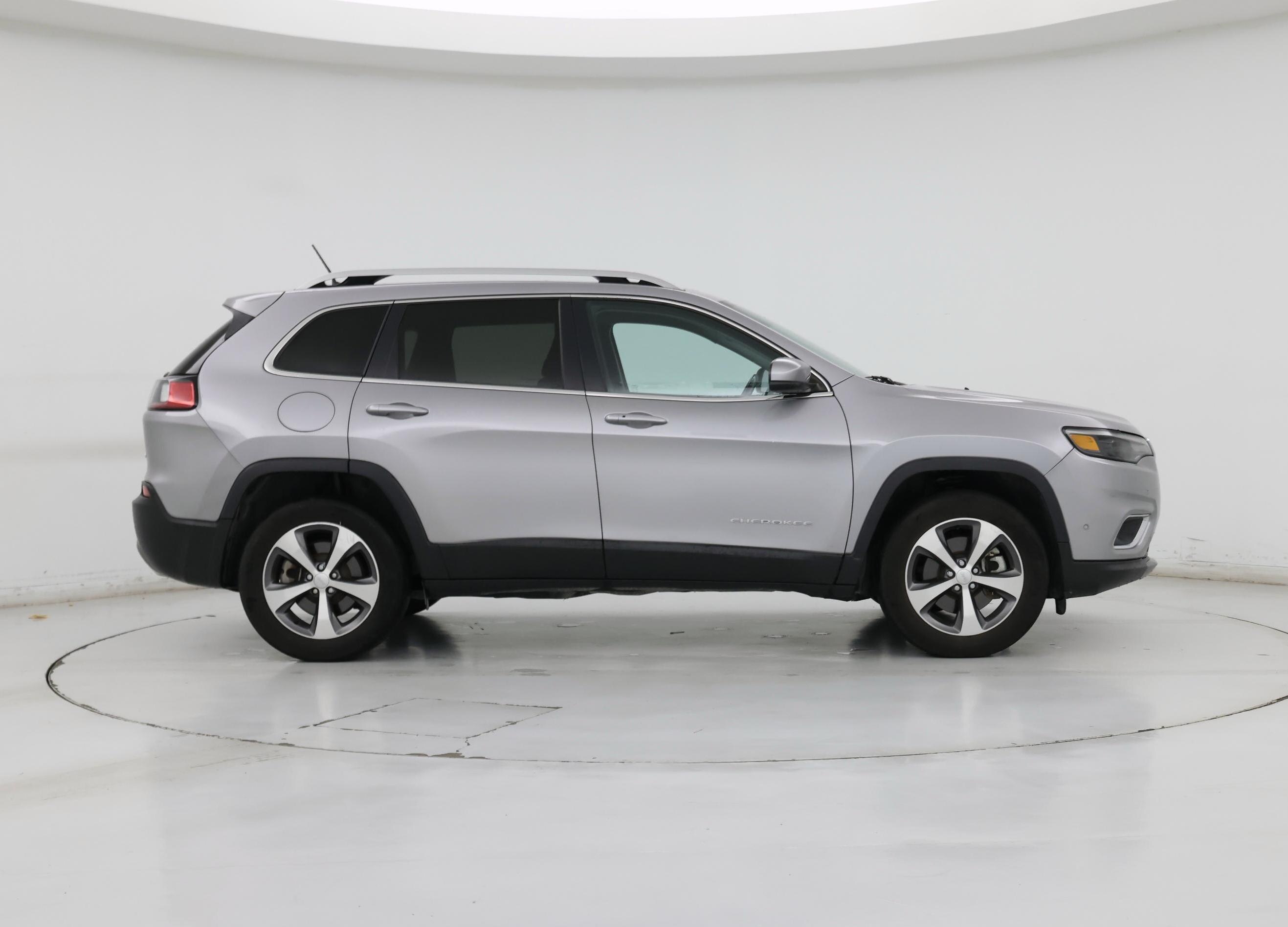 Thumbnail: 2021 Jeep Cherokee - 7