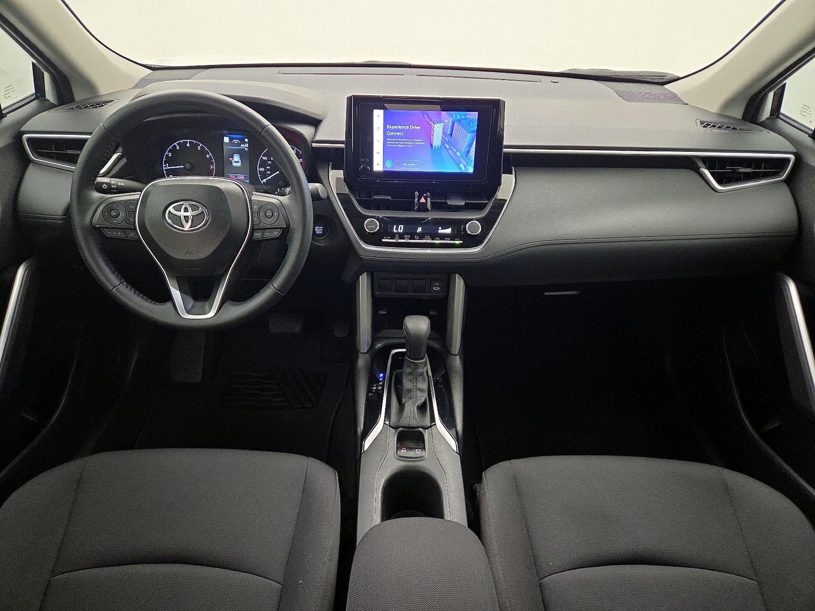 2024 Toyota Corolla Cross LE - Photo 10