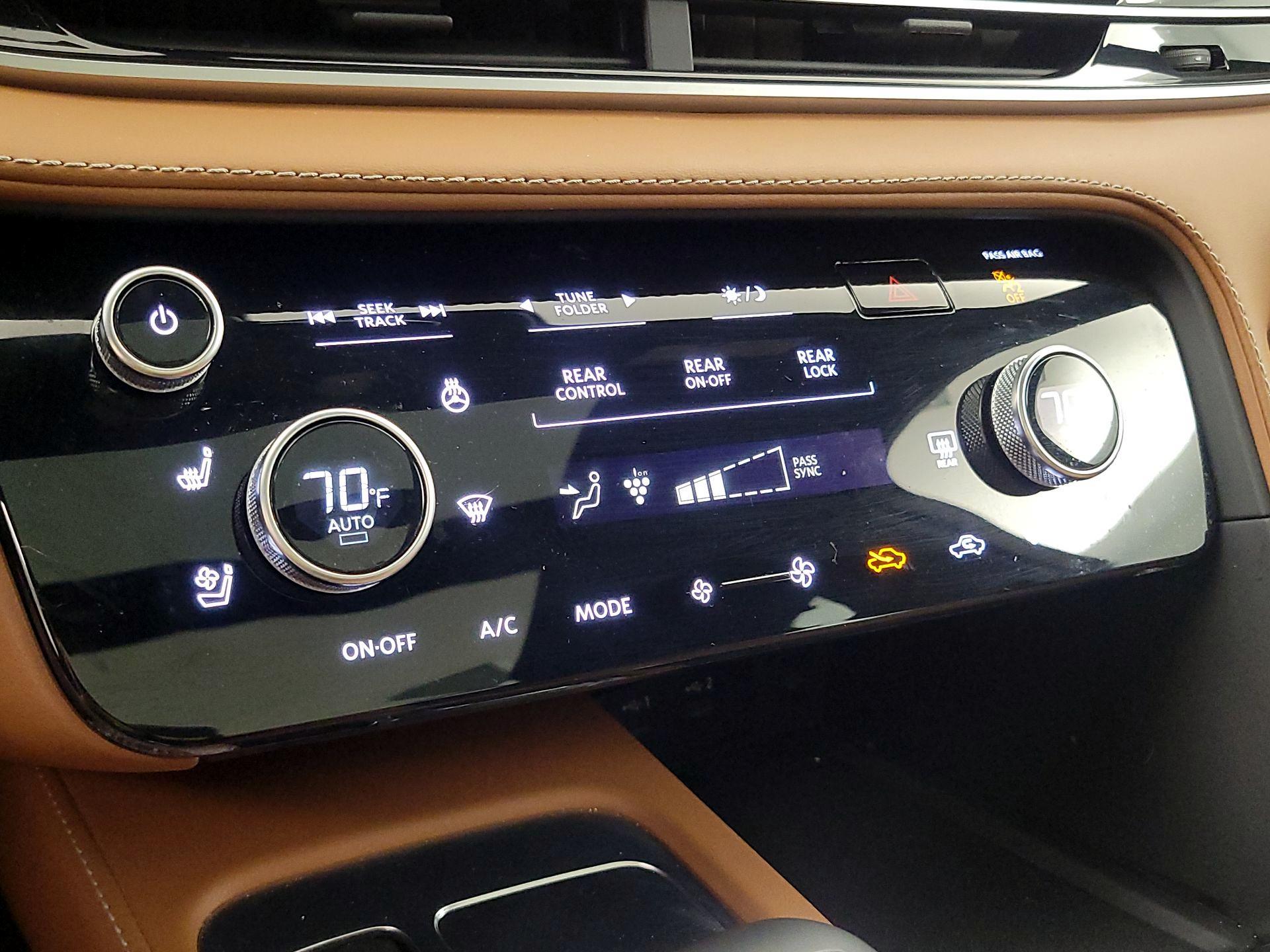 Thumbnail: 2026 INFINITI QX60 - 16