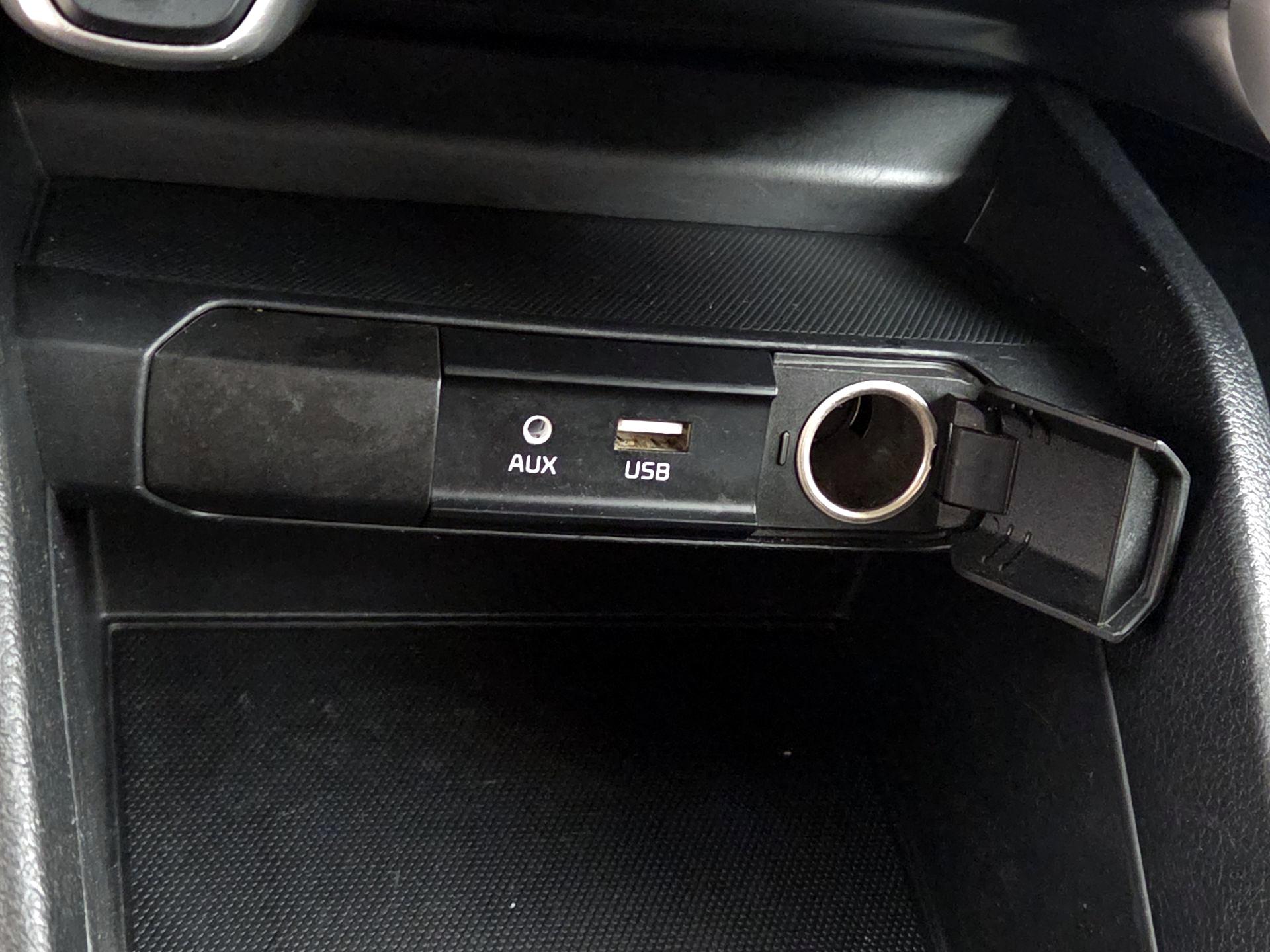 Thumbnail: 2019 Kia Rio5 - 18
