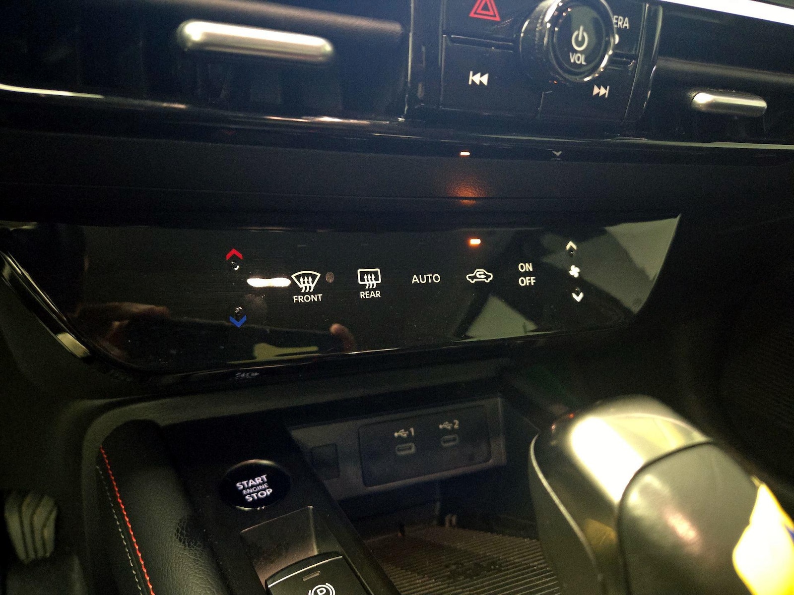 2025 Nissan Kicks SR AWD - Photo 16