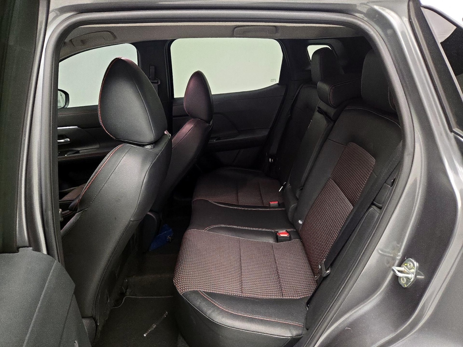 2025 Nissan Kicks SR AWD - Photo 19