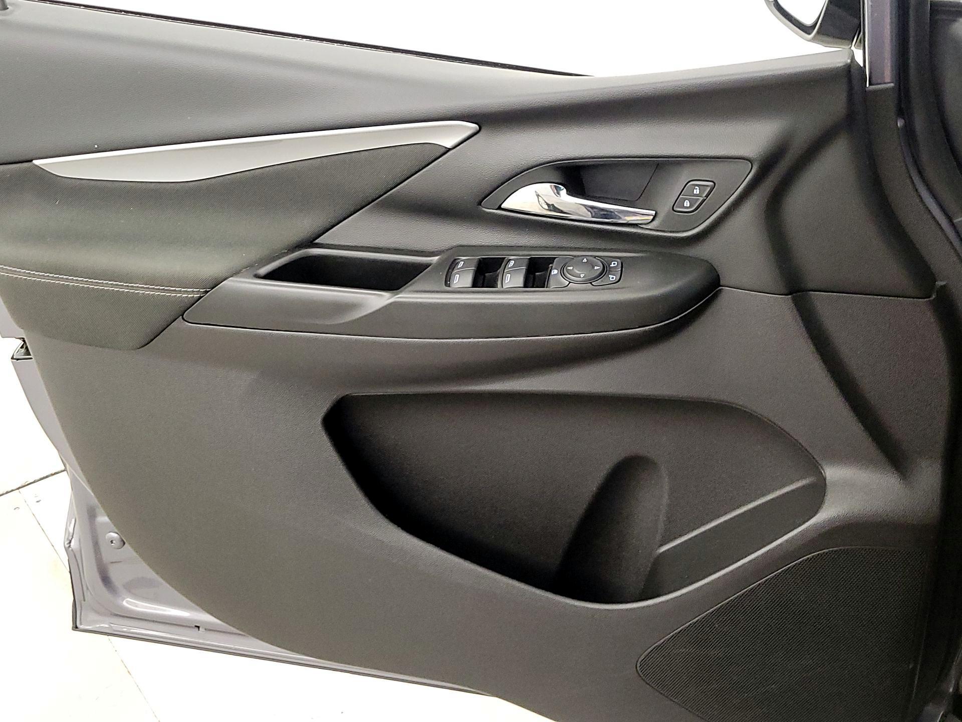 Thumbnail: 2023 Chevrolet Bolt EV - 12