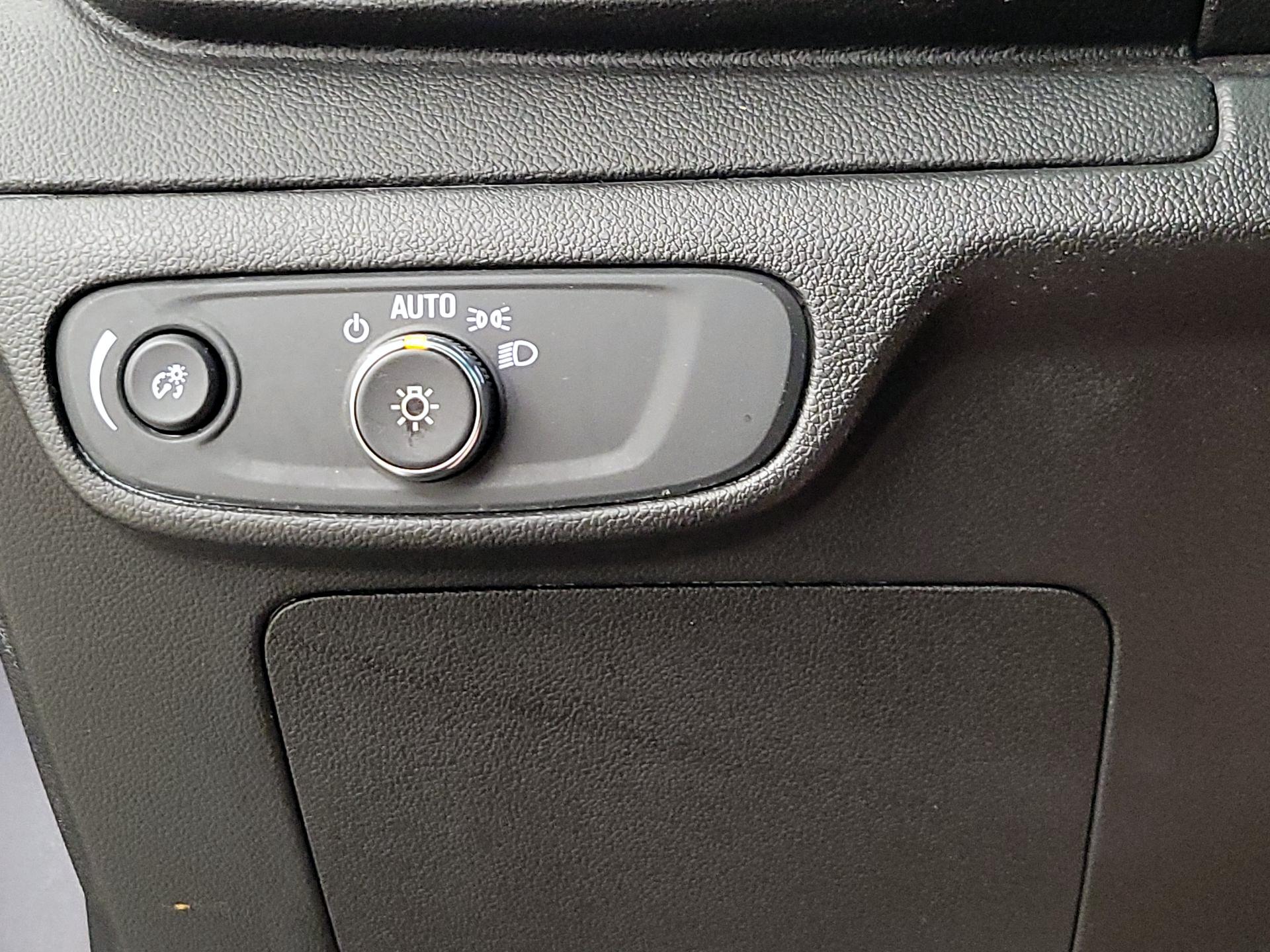 Thumbnail: 2023 Chevrolet Bolt EV - 13